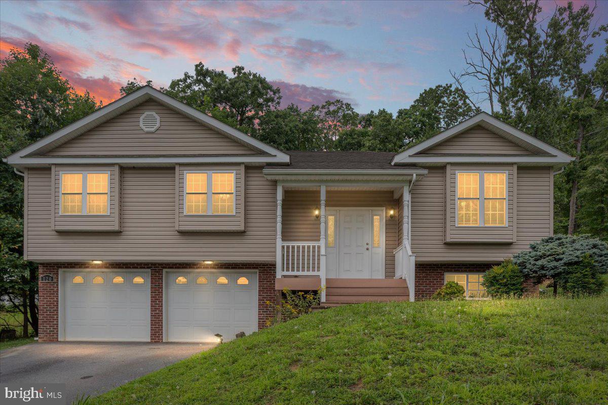 120 HAWK TRAIL