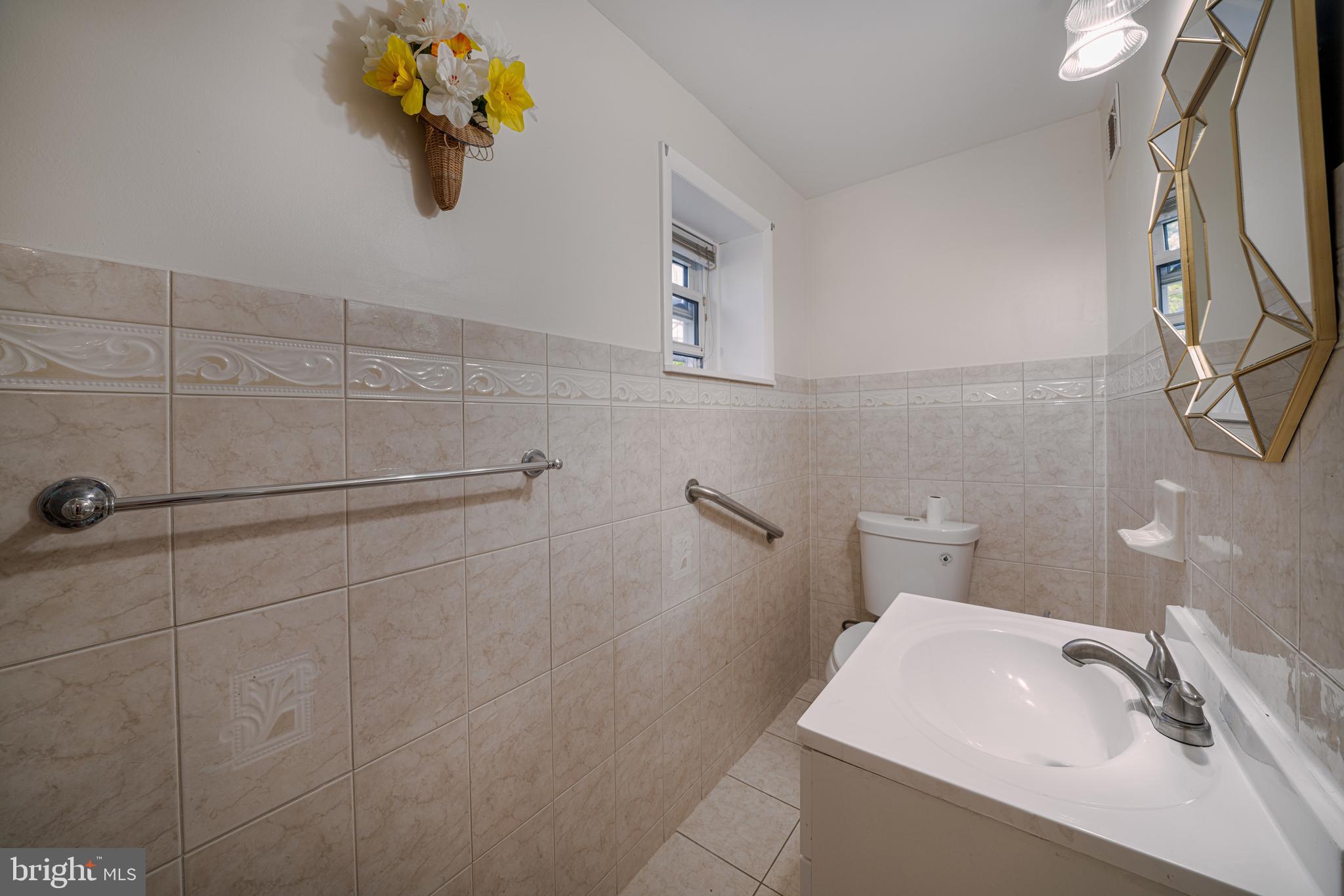 SHIRLEY HILLS - Residential