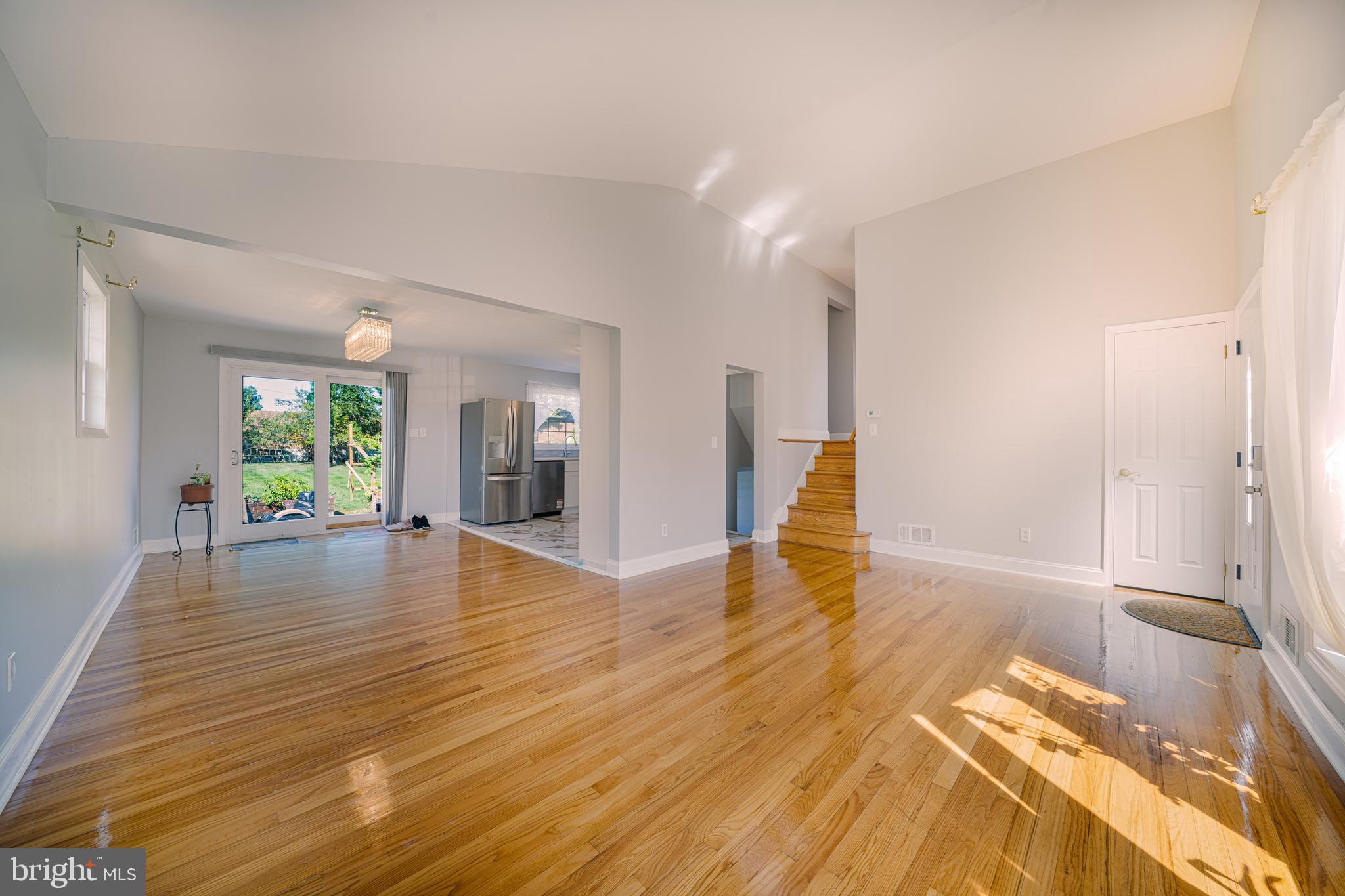 SHIRLEY HILLS - Residential