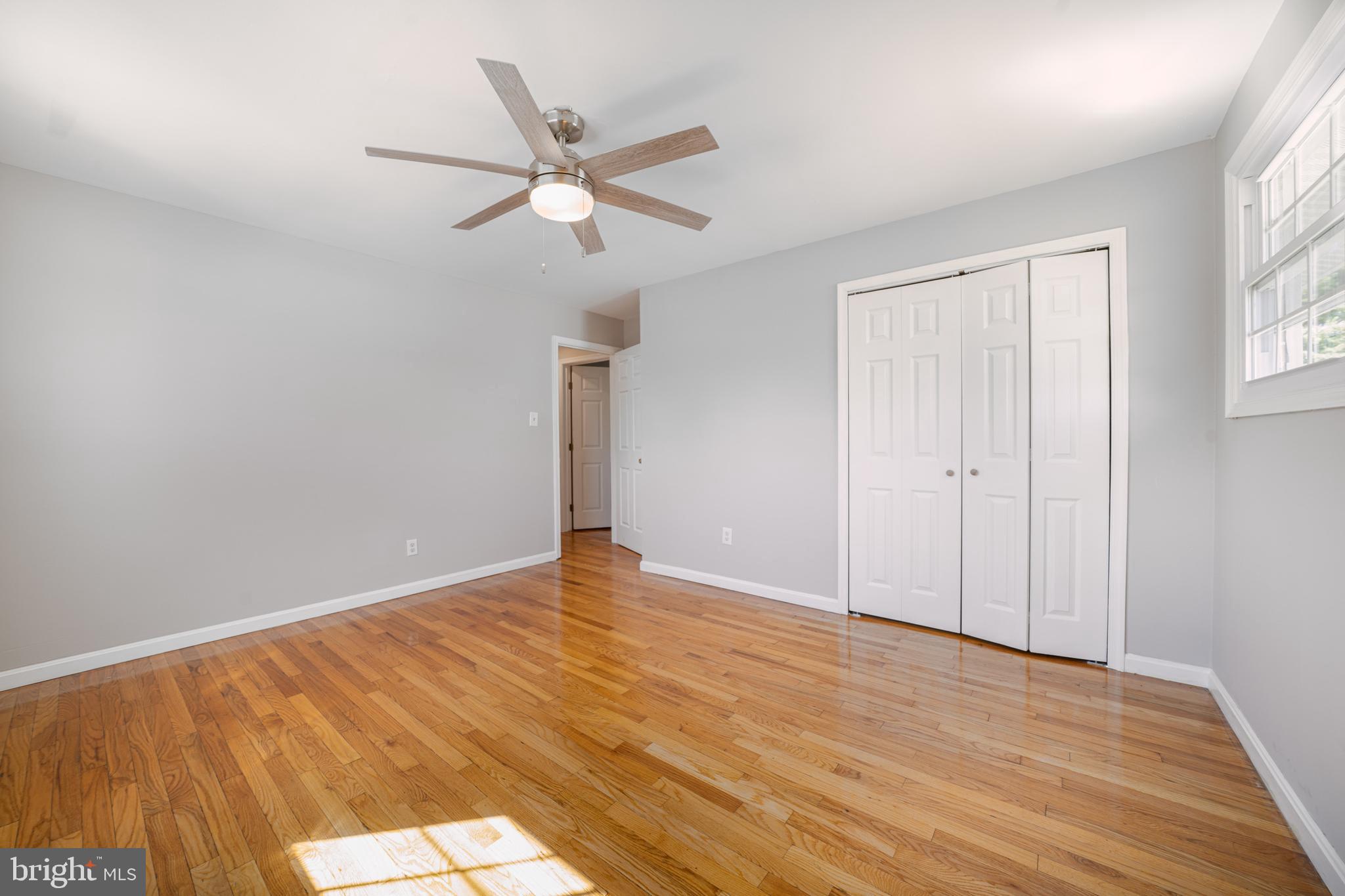 SHIRLEY HILLS - Residential