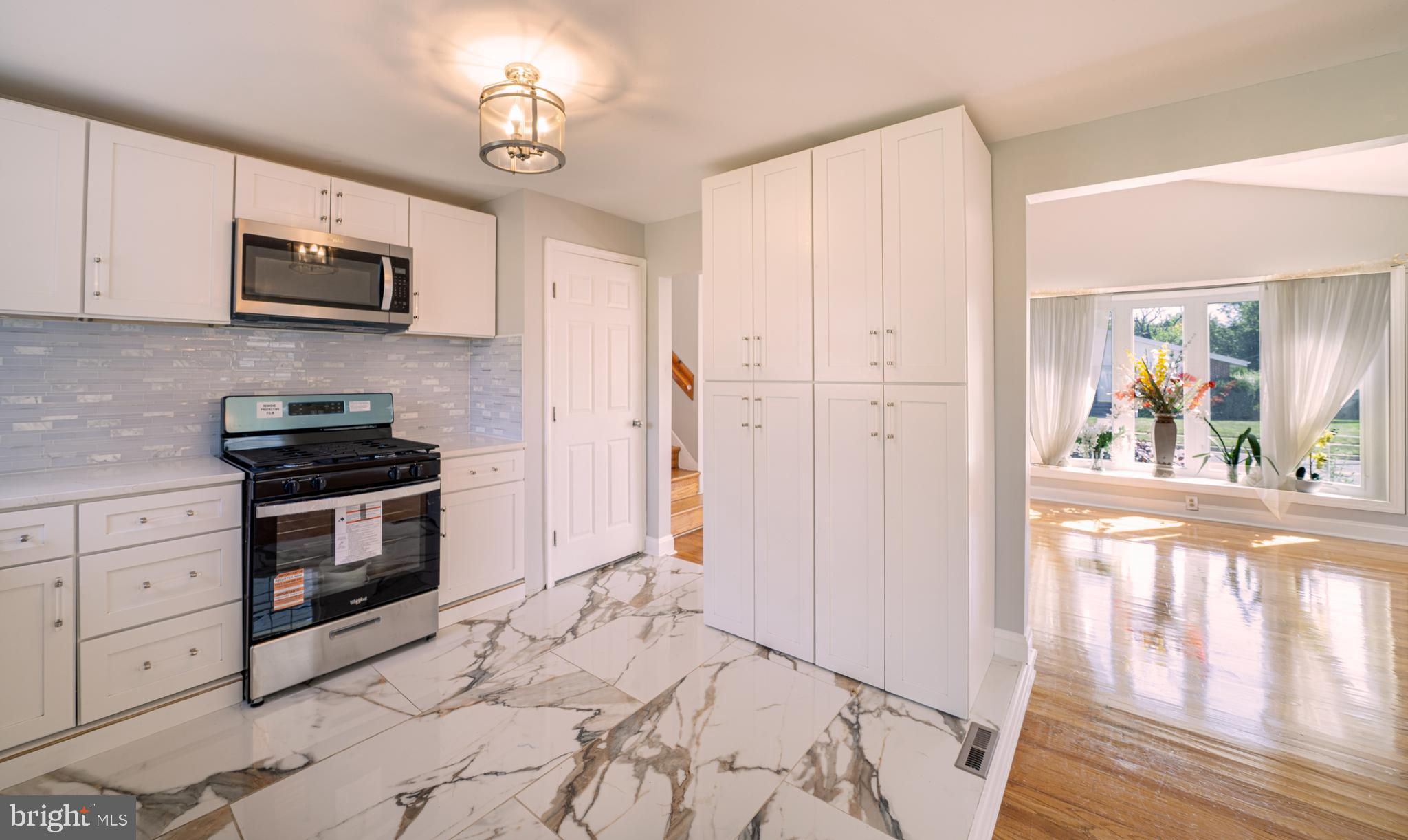 SHIRLEY HILLS - Residential