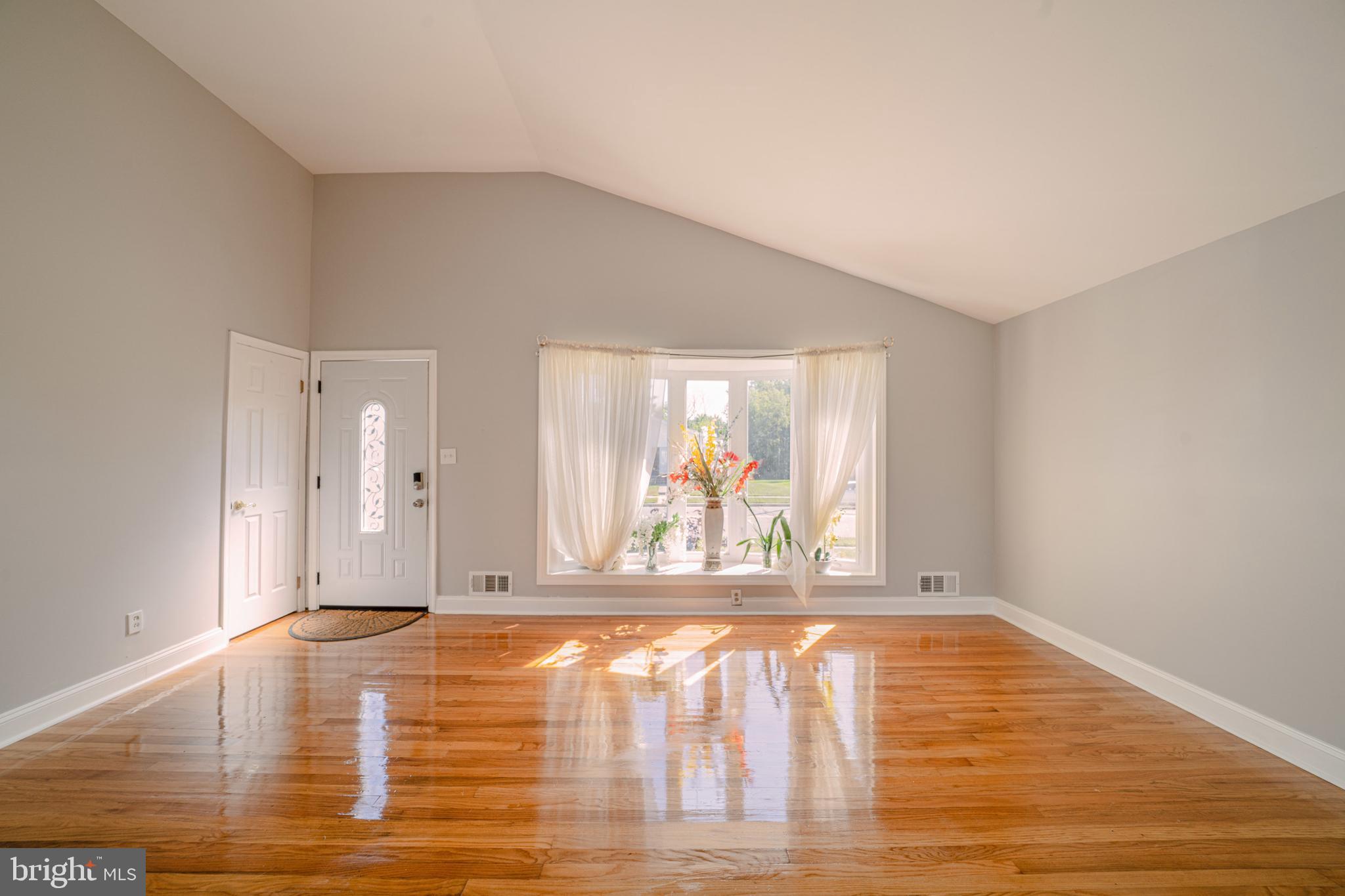 SHIRLEY HILLS - Residential