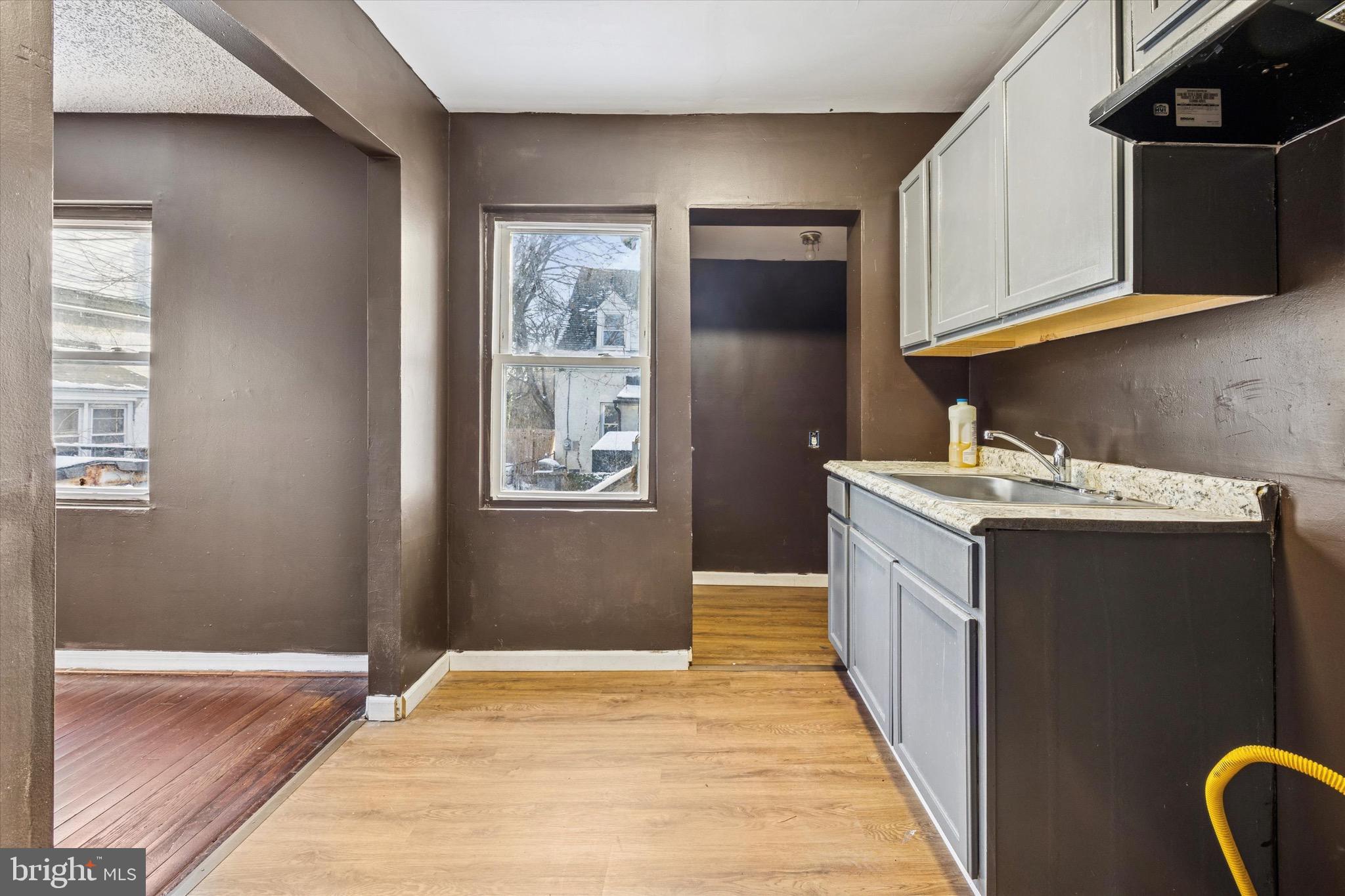 SUN VILLAGE - Residential