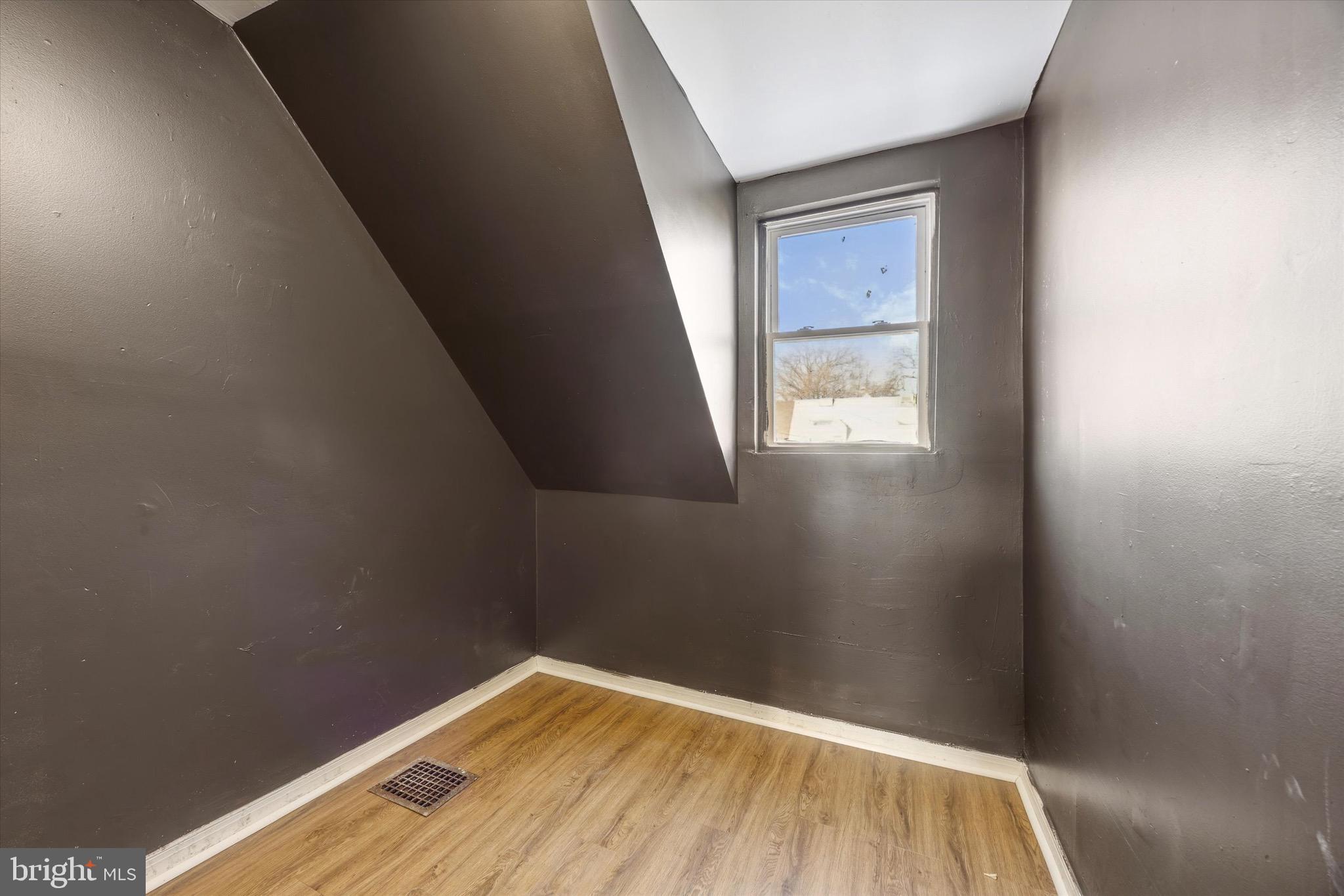 SUN VILLAGE - Residential