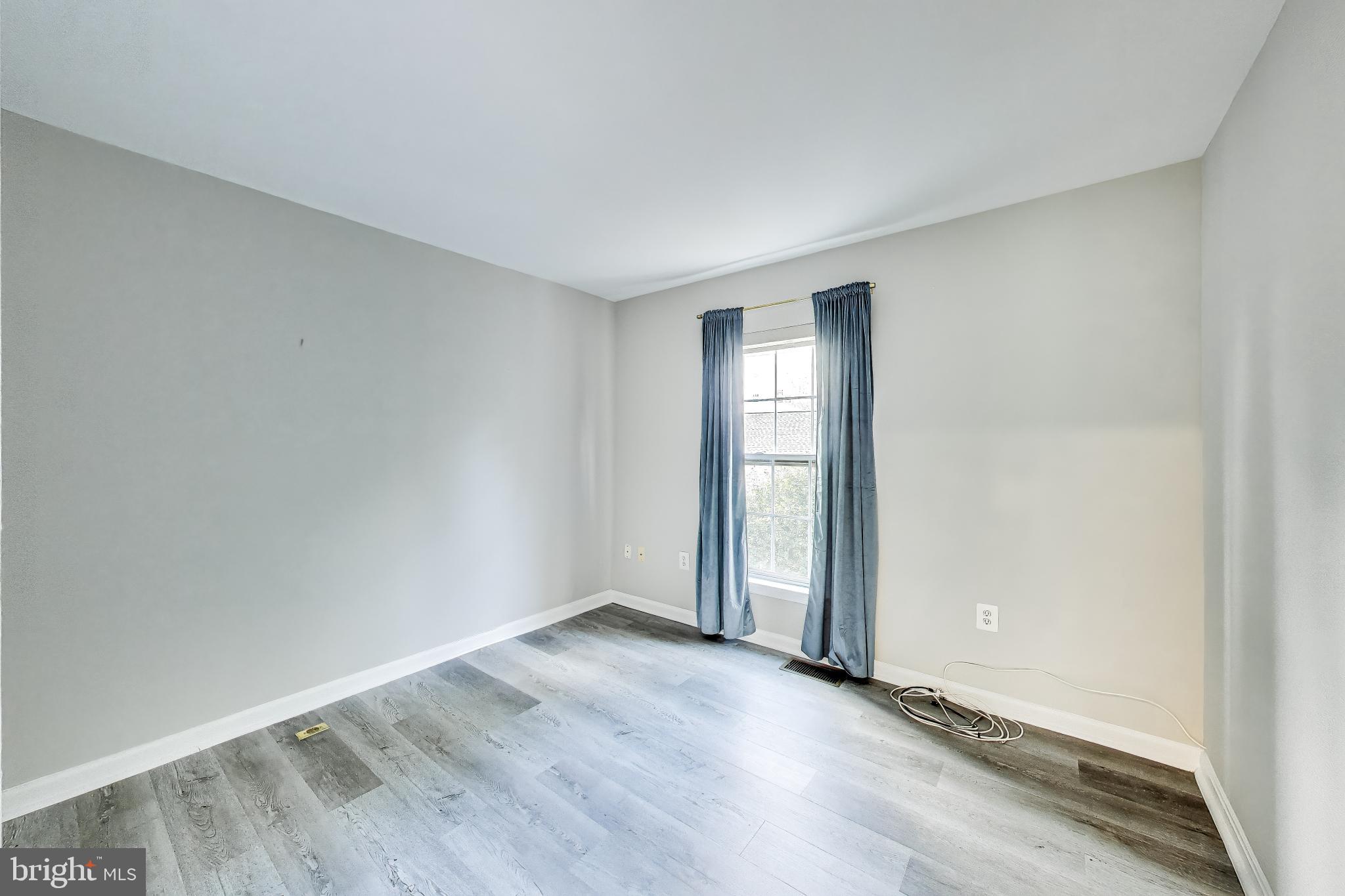 KING FARM WATKINS POND - Residential