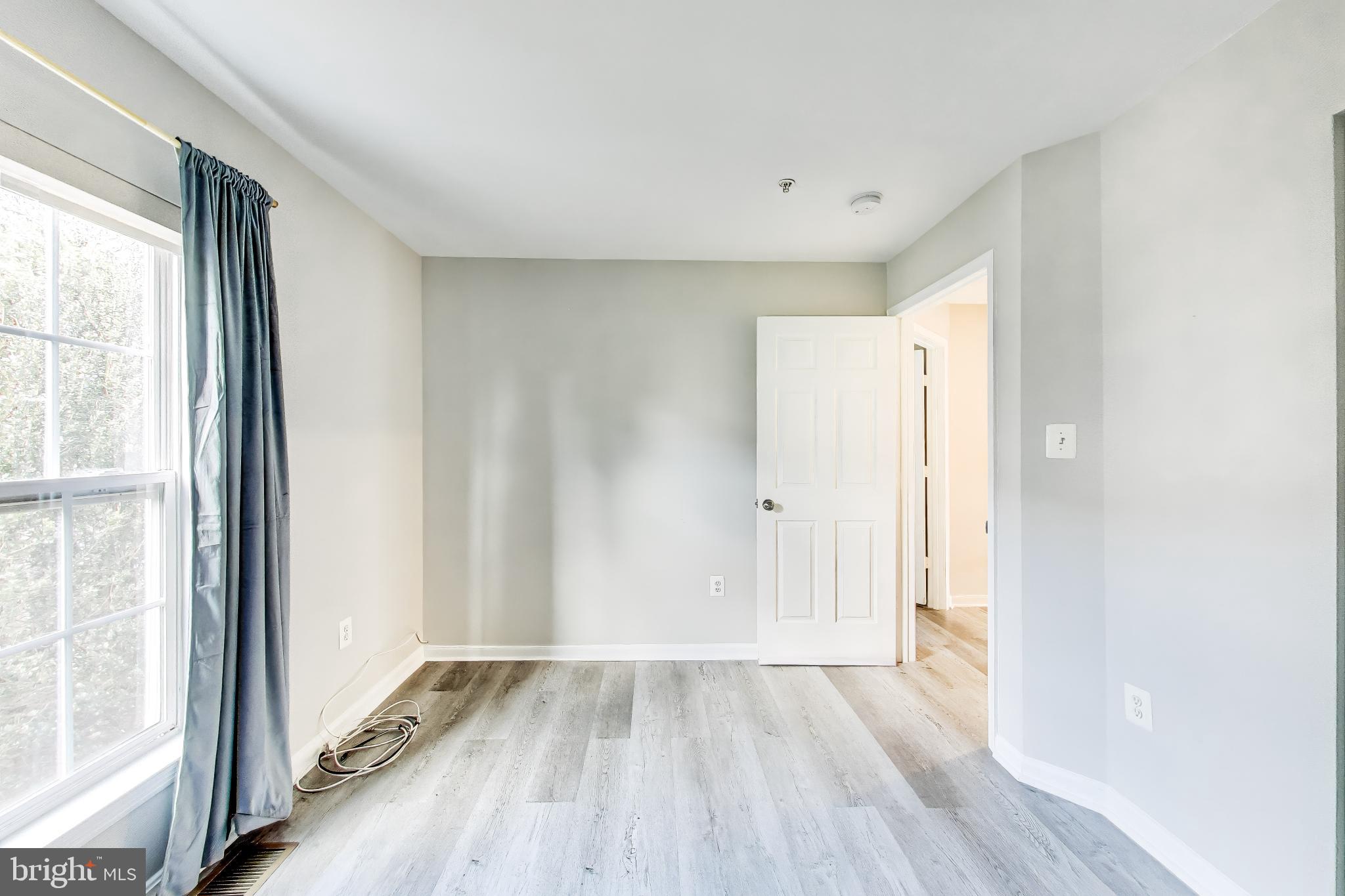 KING FARM WATKINS POND - Residential