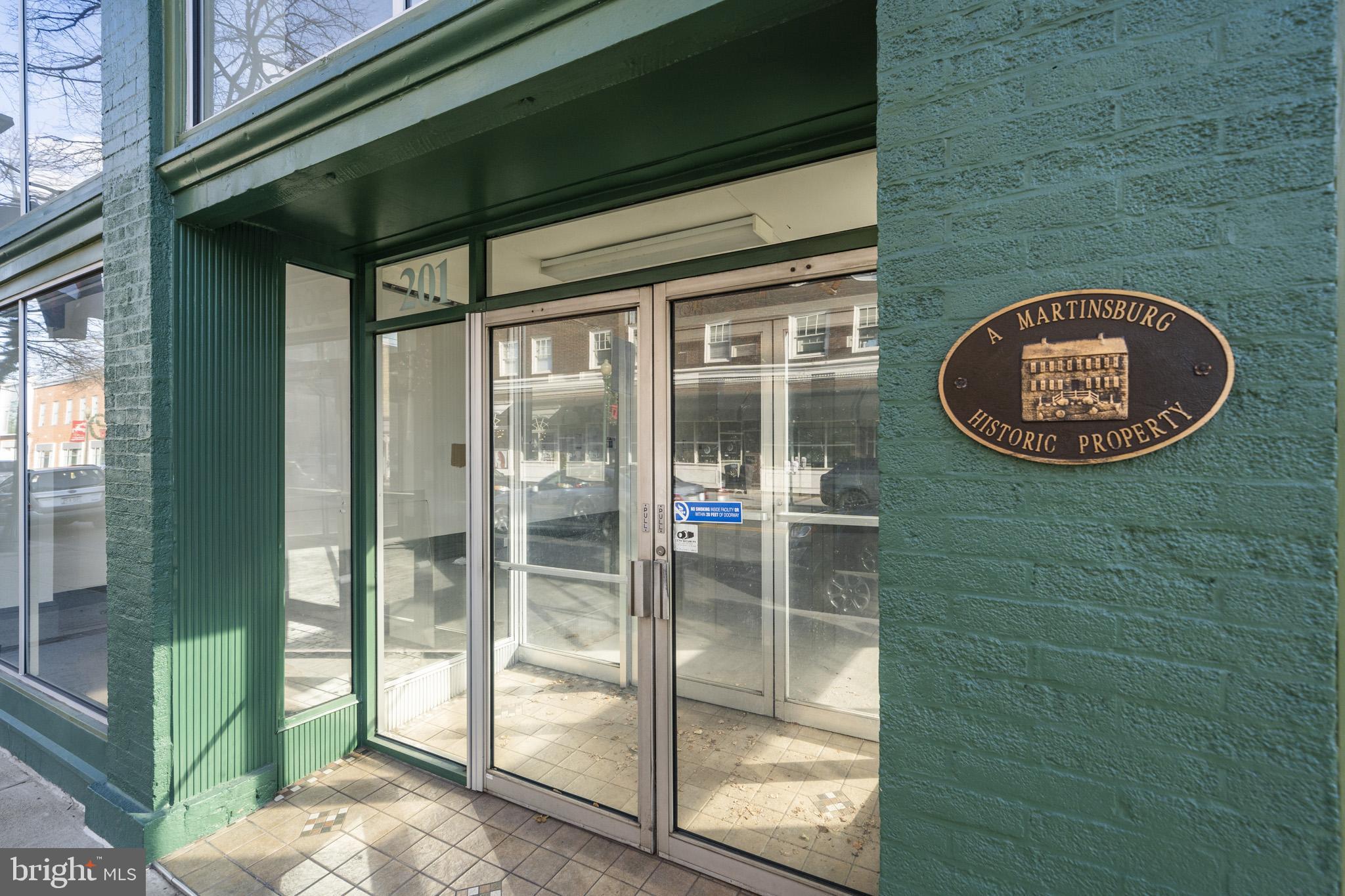 MARTINSBURG CITY - Commercial Sale