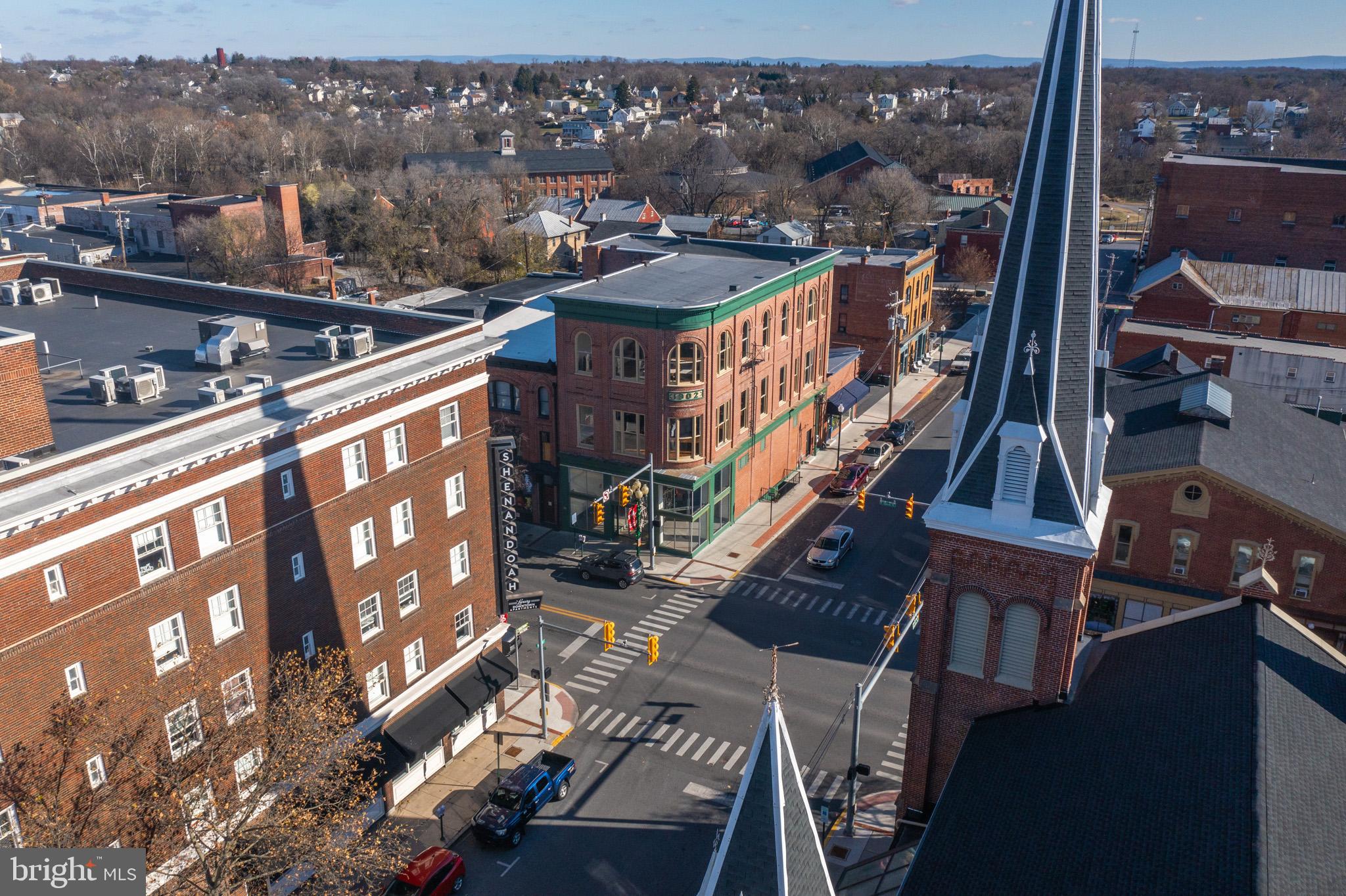 MARTINSBURG CITY - Commercial Sale