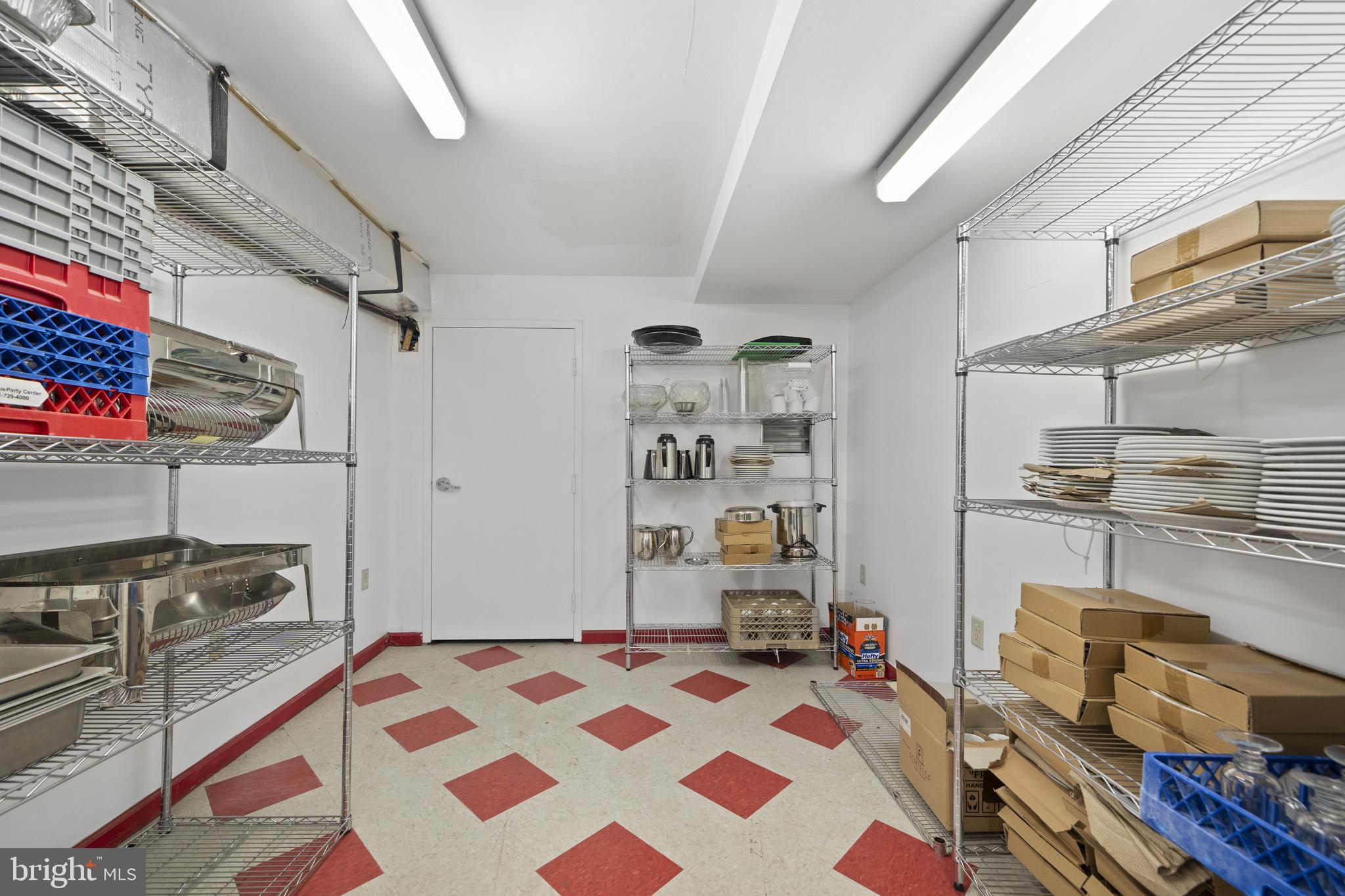 MARTINSBURG CITY - Commercial Sale