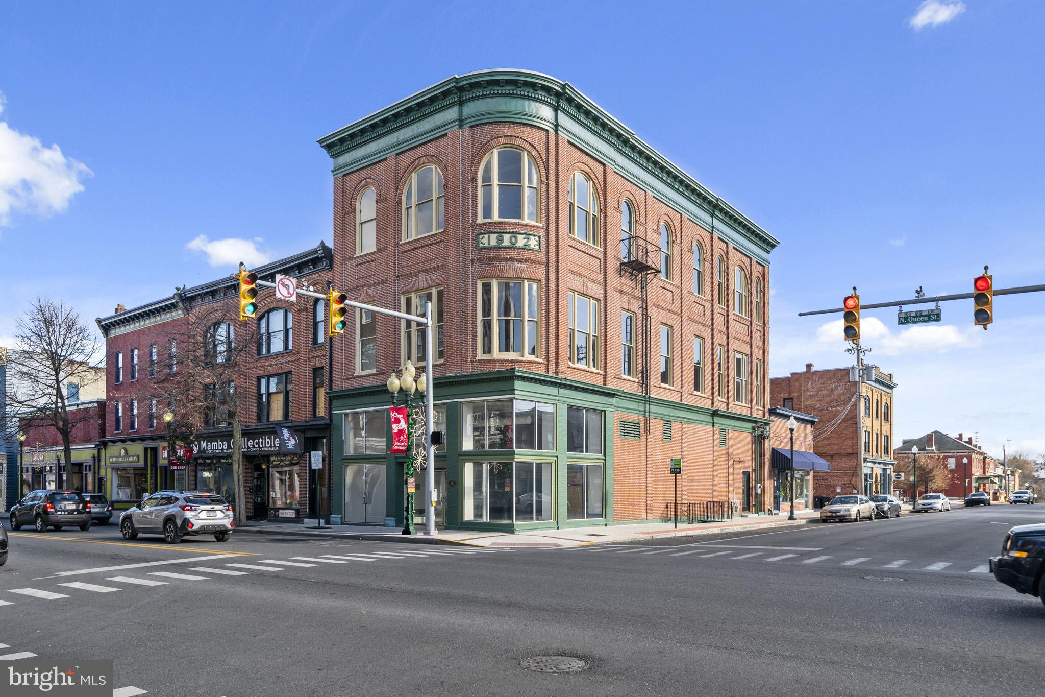 MARTINSBURG CITY - Commercial Sale