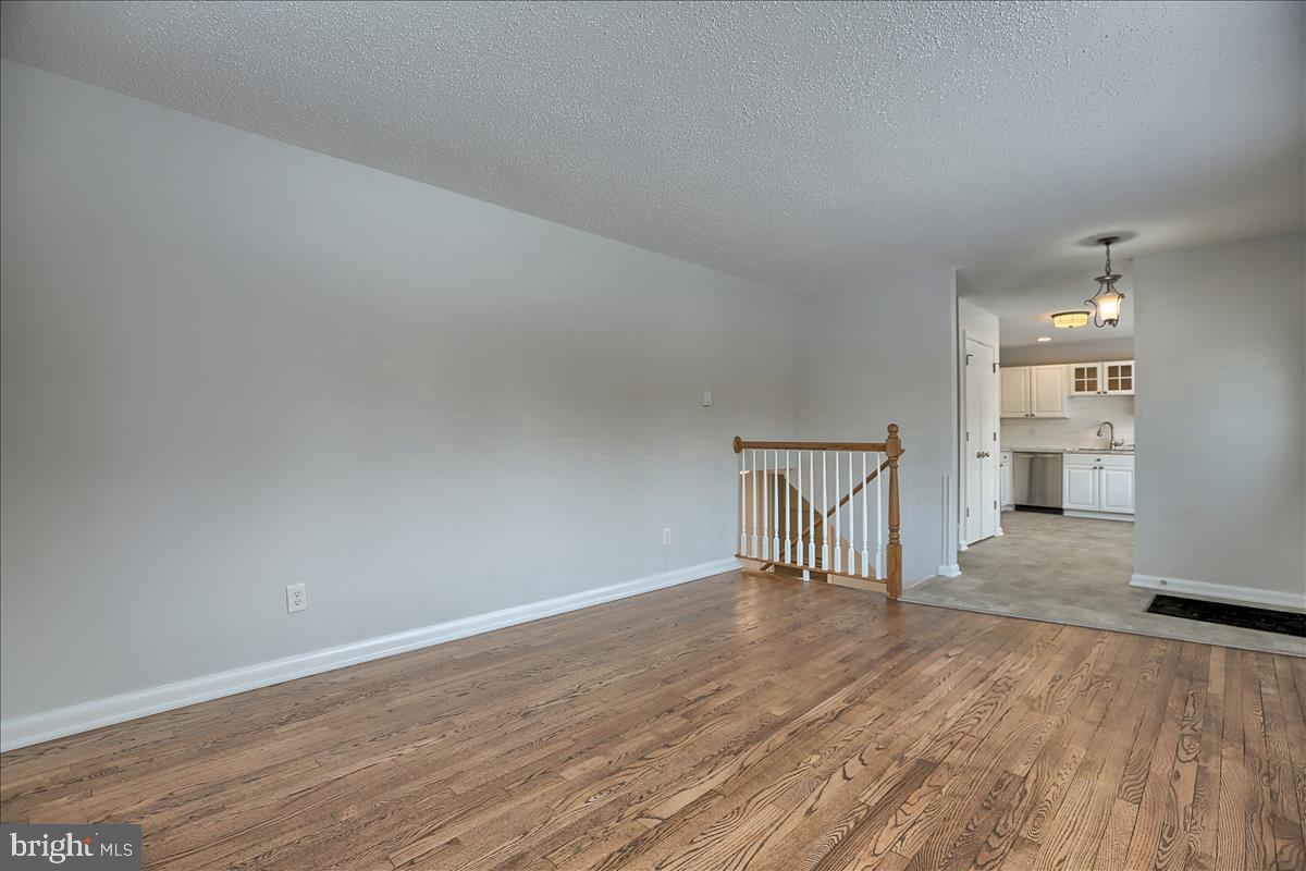 164 N FAIRVILLE AVENUE