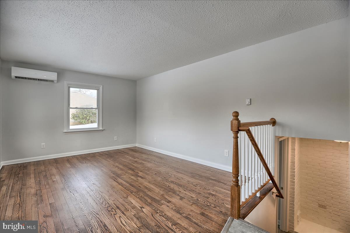 164 N FAIRVILLE AVENUE