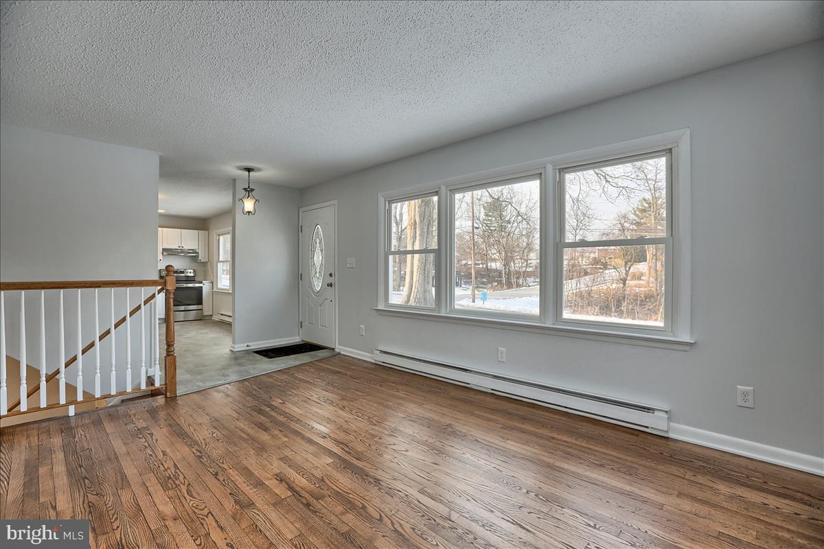 164 N FAIRVILLE AVENUE