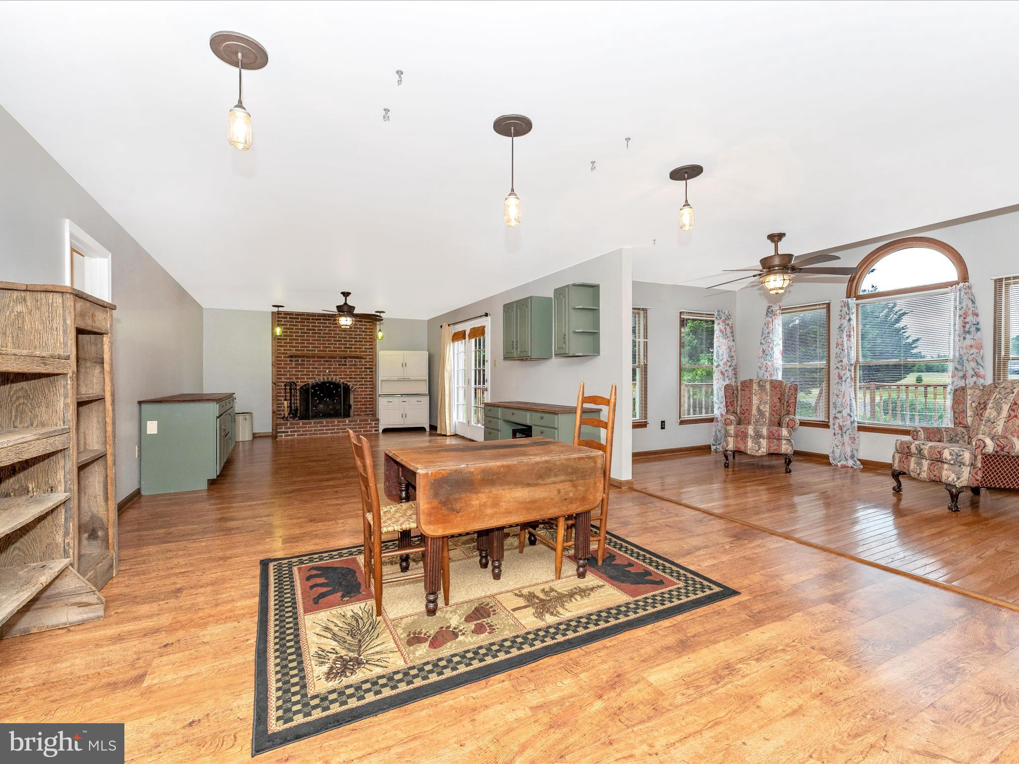 MIDDLETOWN - Residential