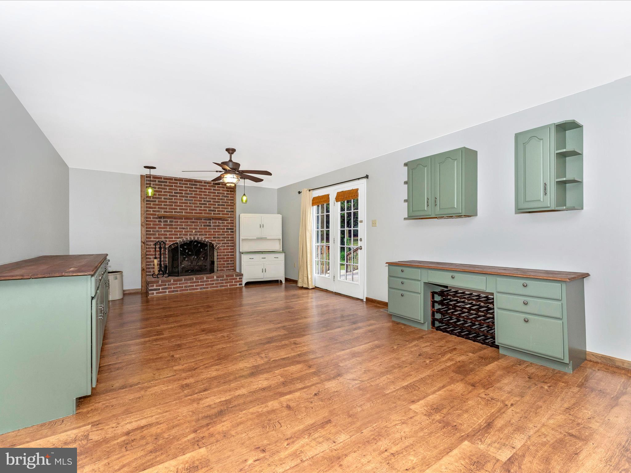 MIDDLETOWN - Residential