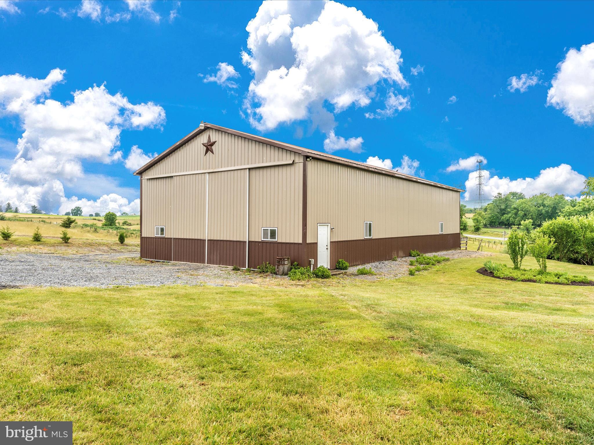 MIDDLETOWN - Residential