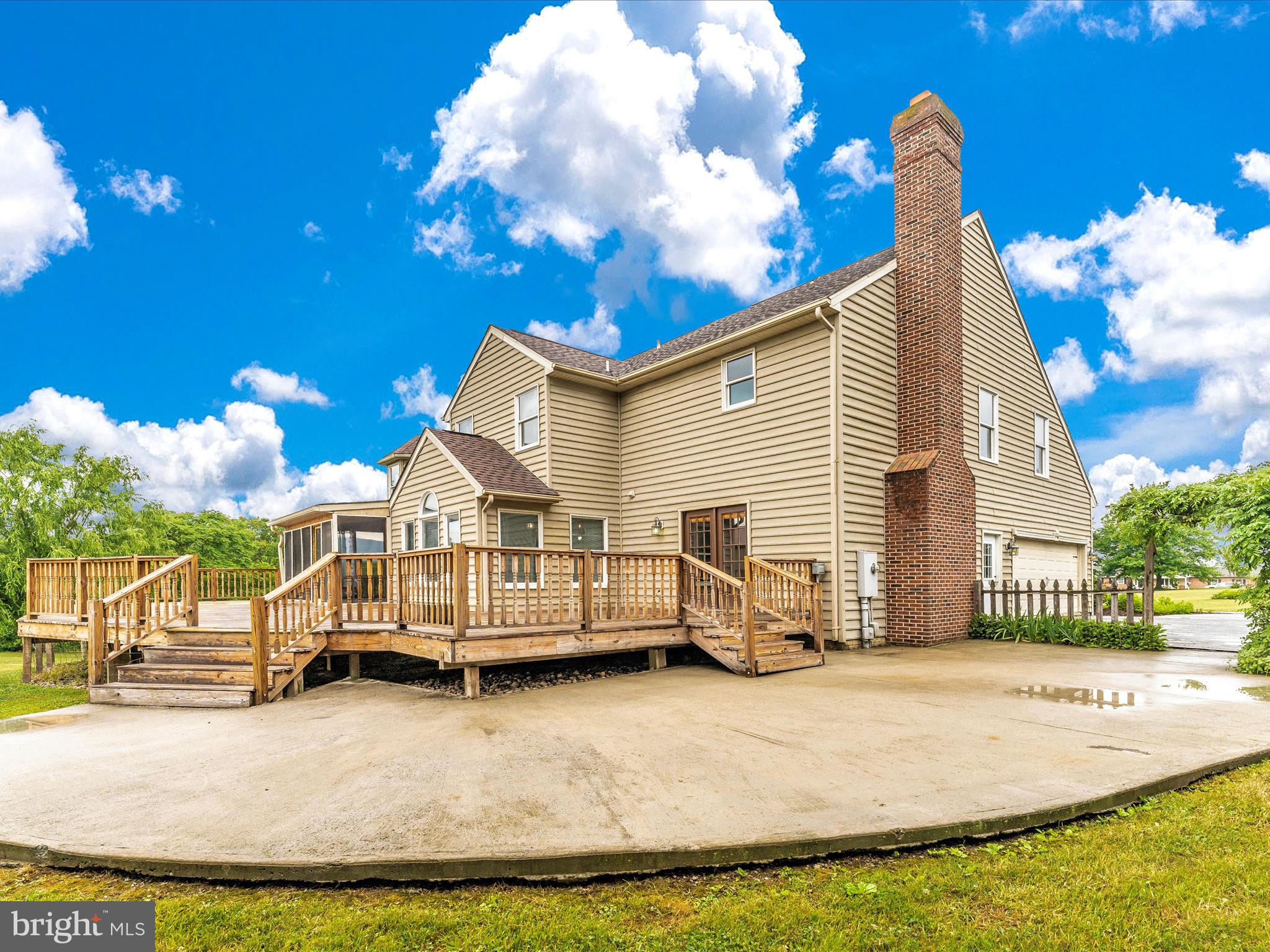 MIDDLETOWN - Residential