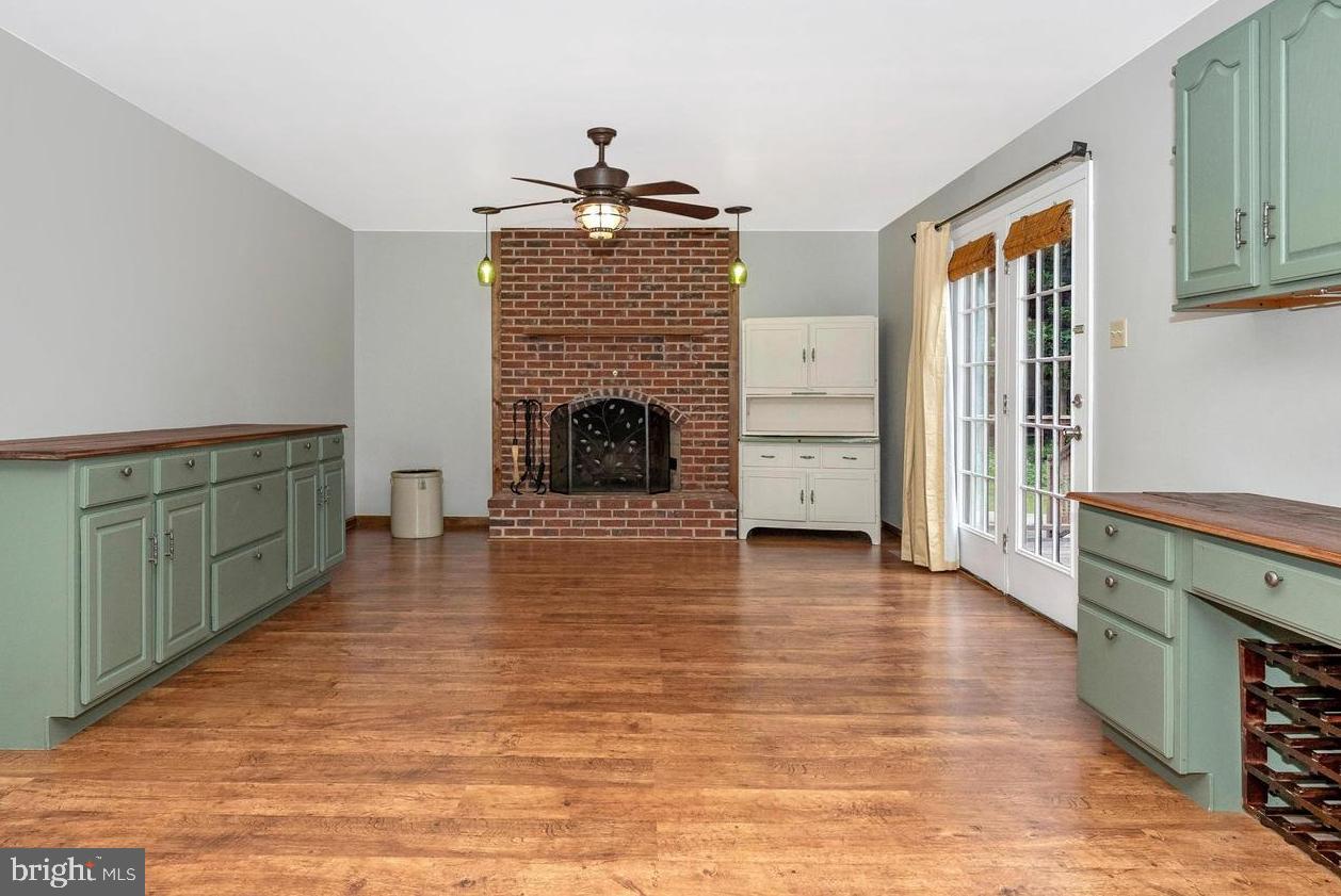 MIDDLETOWN - Residential