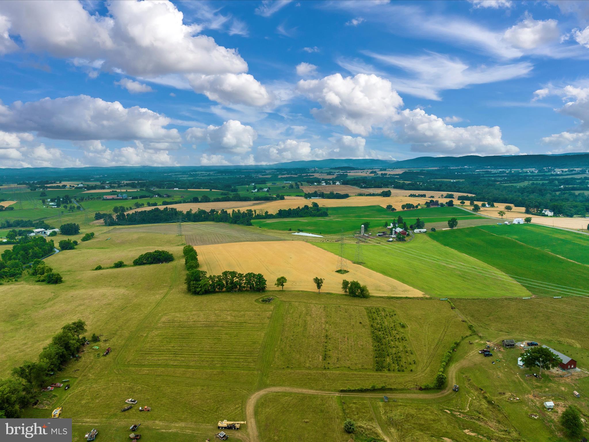 MIDDLETOWN - Residential