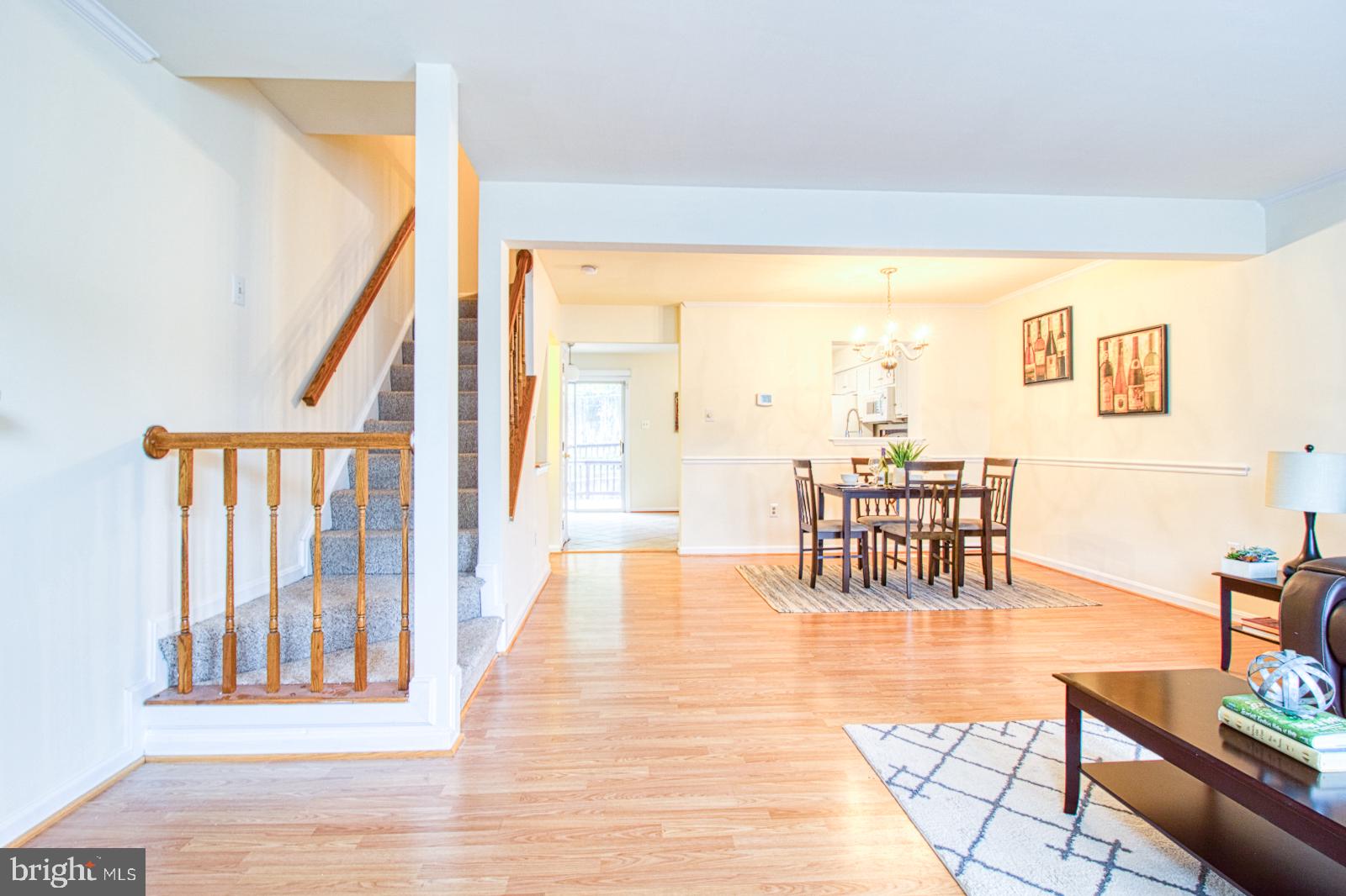 RIVERCHASE - Residential