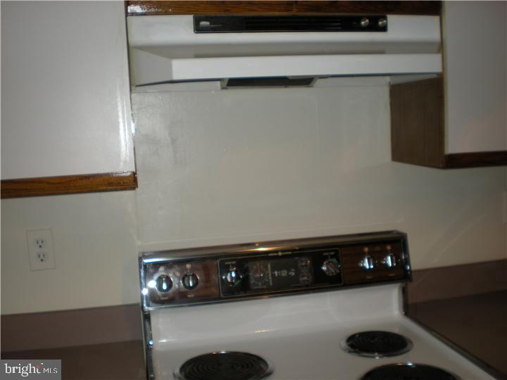 GYPSY LANE CONDOS - Residential Lease