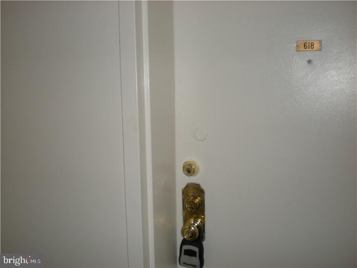 GYPSY LANE CONDOS - Residential Lease