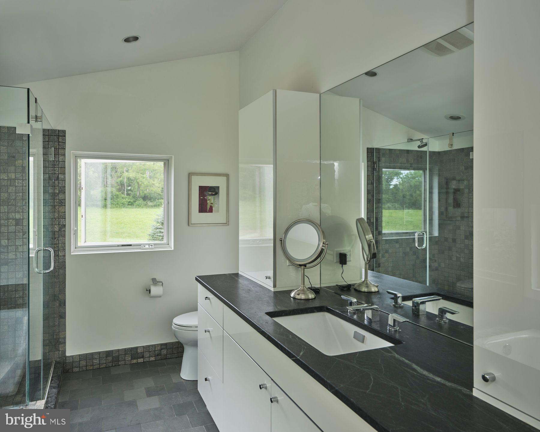 KINTNERSVILLE - Residential