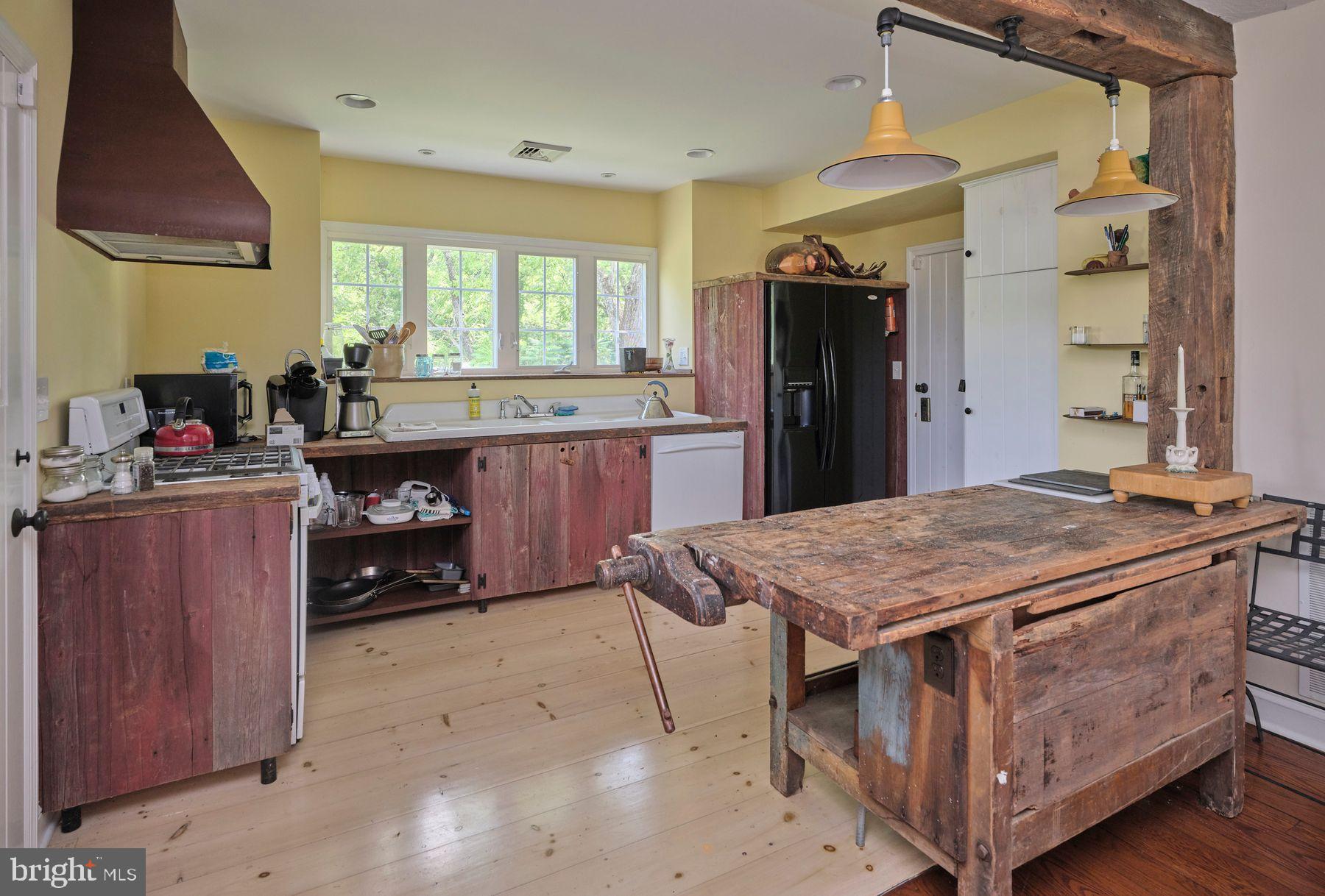 KINTNERSVILLE - Residential