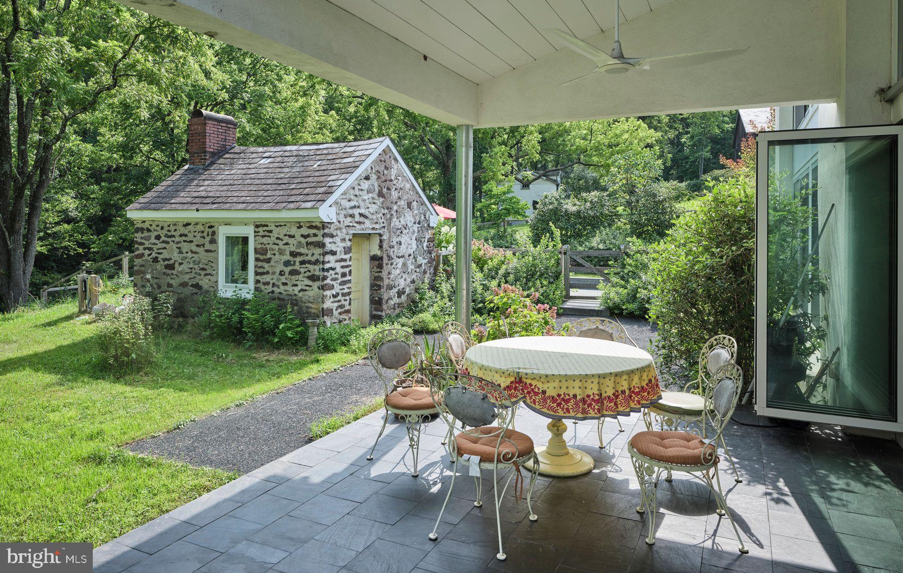 KINTNERSVILLE - Residential