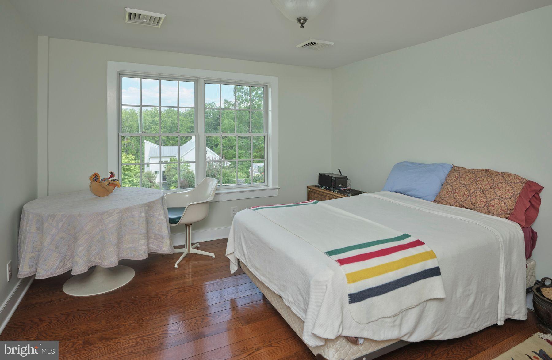 KINTNERSVILLE - Residential