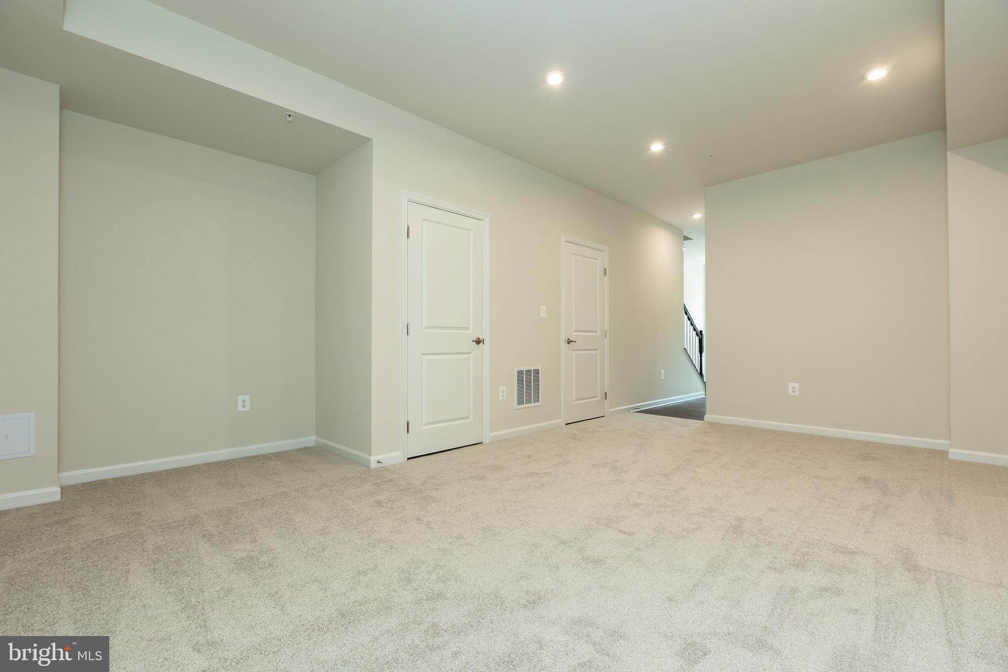 THE HIGHLANDS - Residential Lease