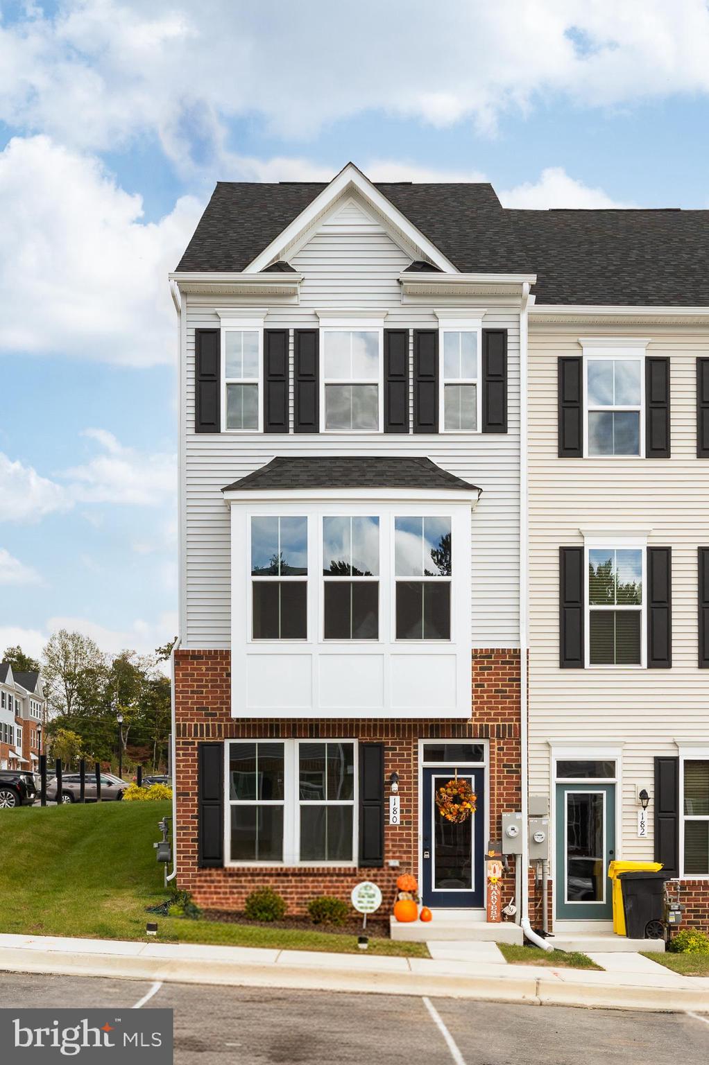 THE HIGHLANDS - Residential Lease