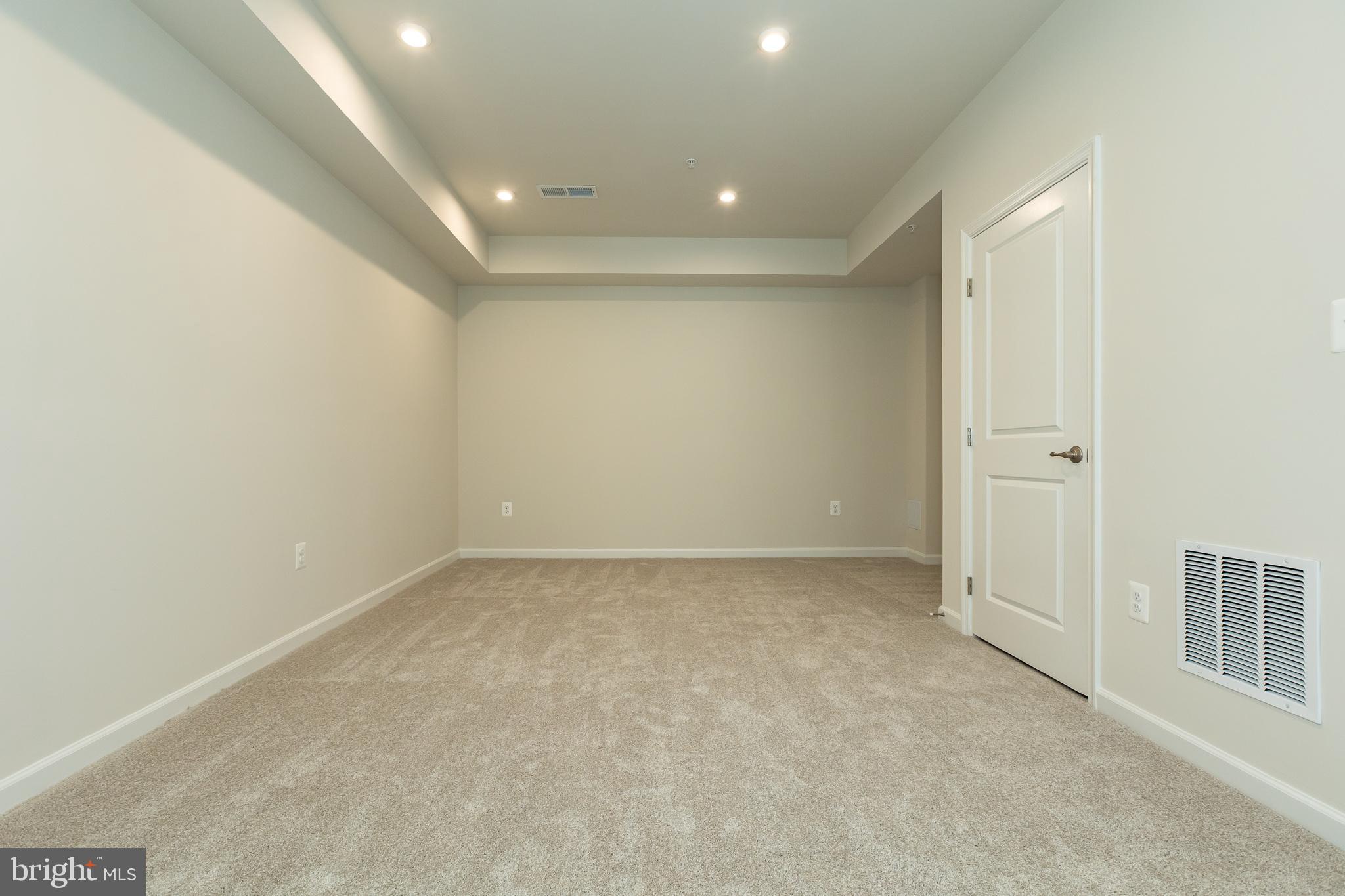 THE HIGHLANDS - Residential Lease