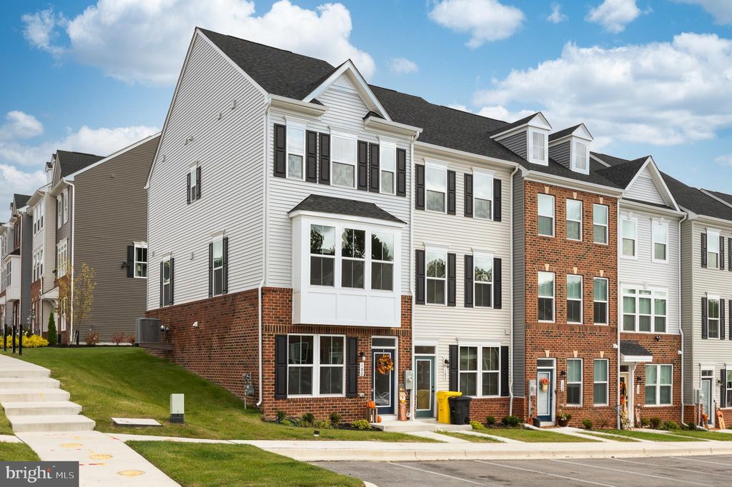 Photo of 180 Woodgate Circle #CLARENDON-3 STORY, PASADENA, MD 21122 (MLS # MDAA2128796)