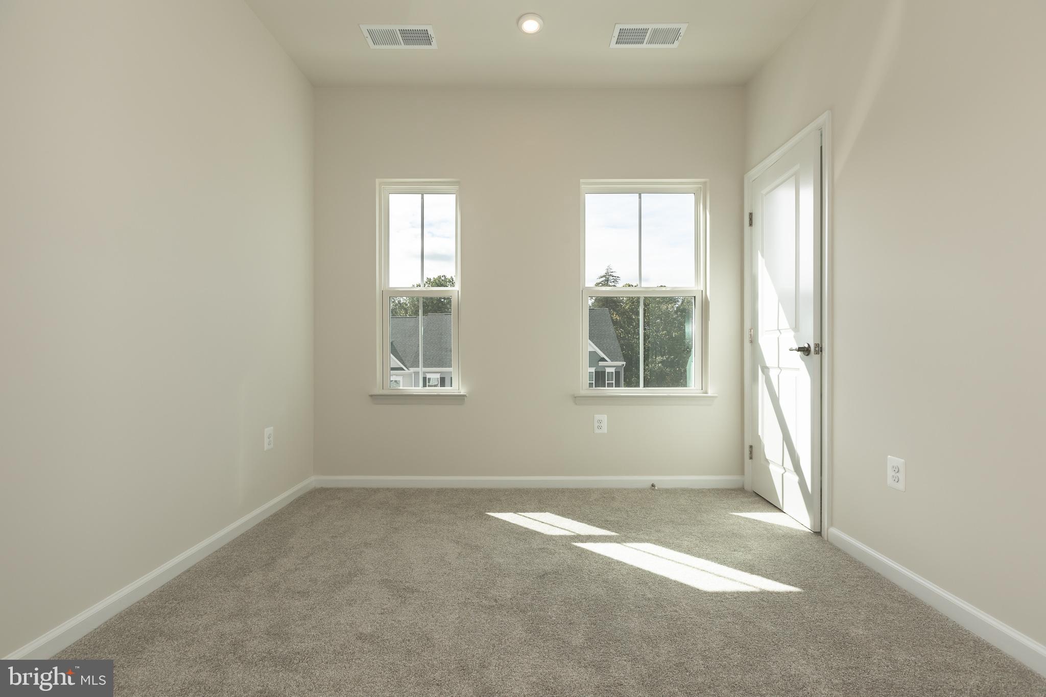 THE HIGHLANDS - Residential Lease