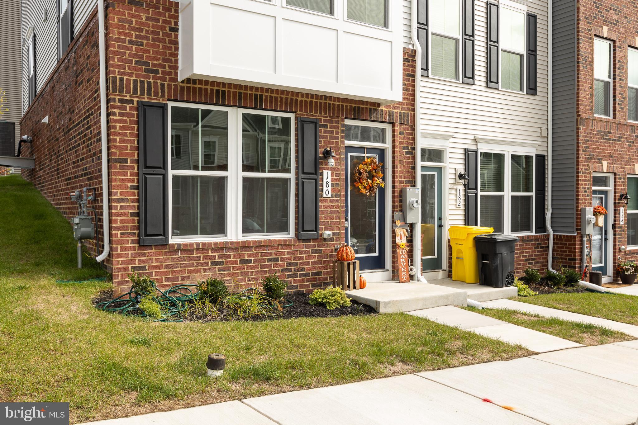 THE HIGHLANDS - Residential Lease