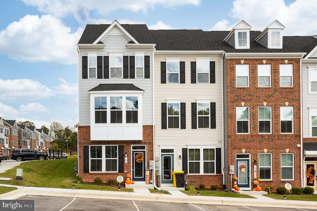 Photo of 180 Woodgate Circle #CLARENDON-3 STORY, PASADENA, MD 21122 (MLS # MDAA2128796)