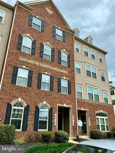 LINTON AT BALLENGER - Residential Lease