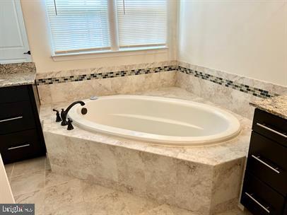 LINTON AT BALLENGER - Residential Lease