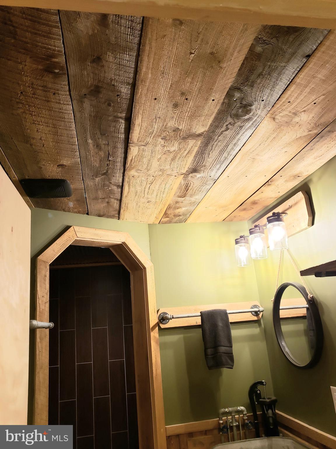 SHERWOOD ACRES - Residential