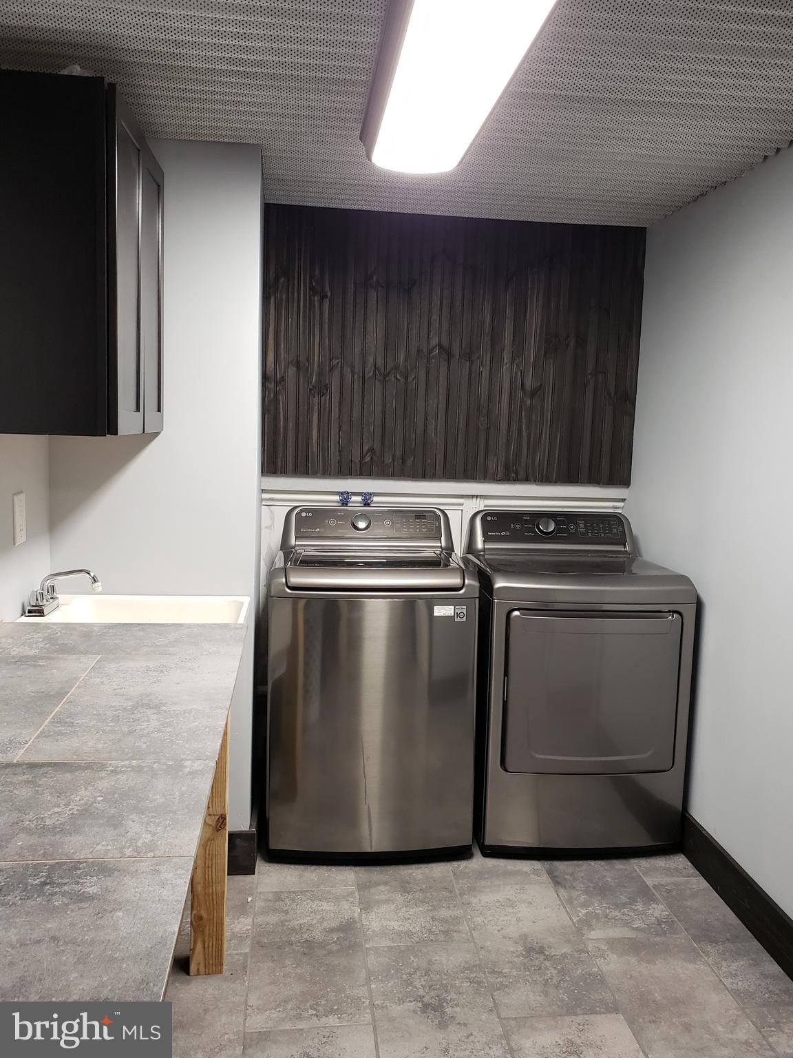 SHERWOOD ACRES - Residential