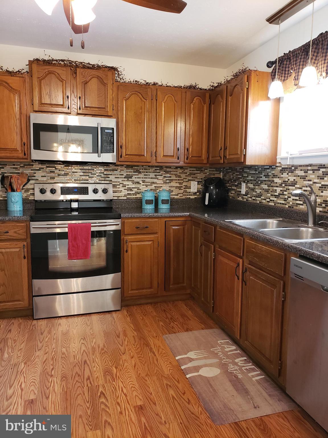 SHERWOOD ACRES - Residential