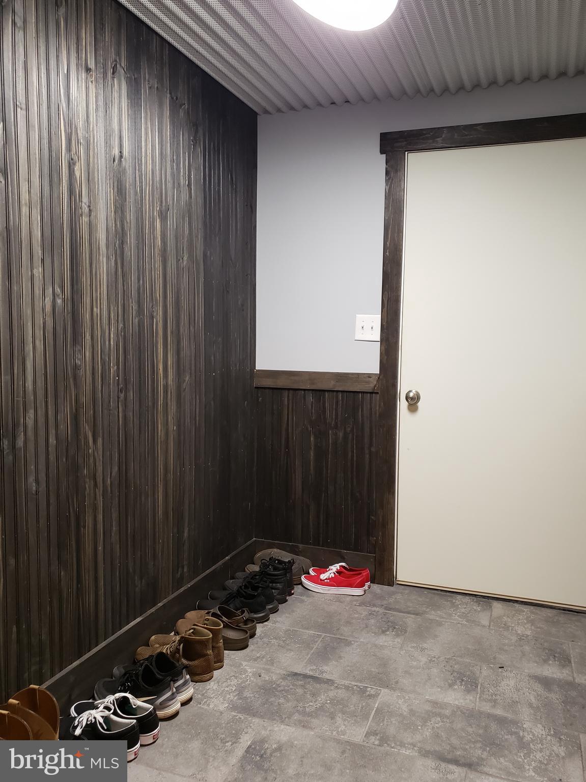 SHERWOOD ACRES - Residential