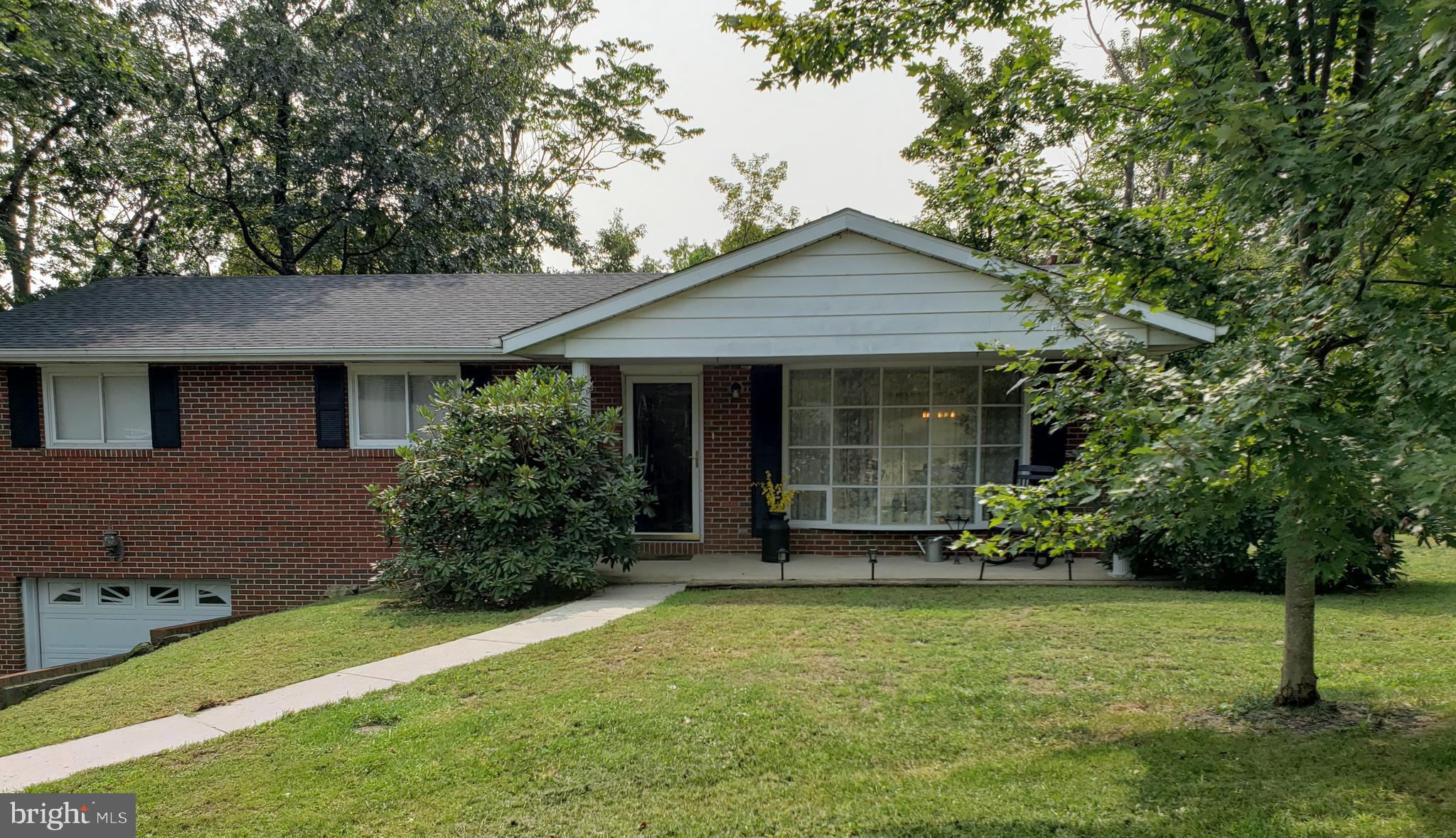 SHERWOOD ACRES - Residential