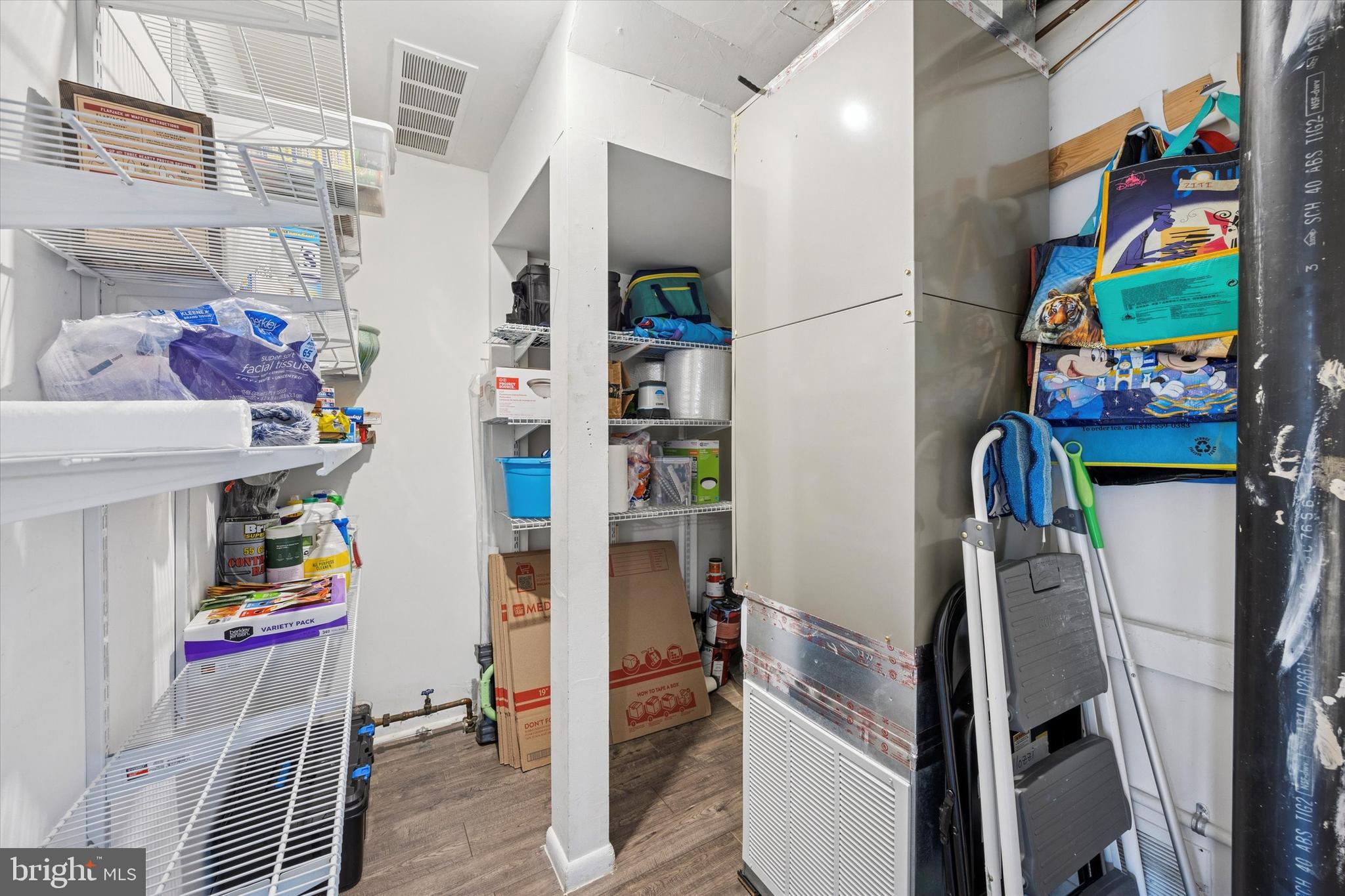 TAREYTON ESTATES - Residential