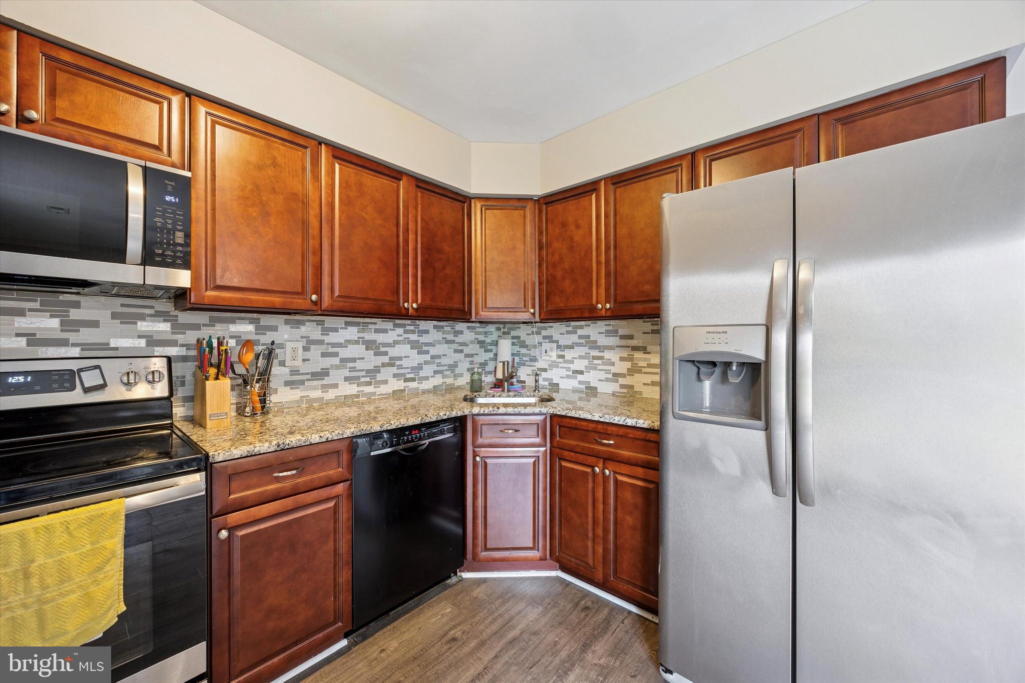 TAREYTON ESTATES - Residential