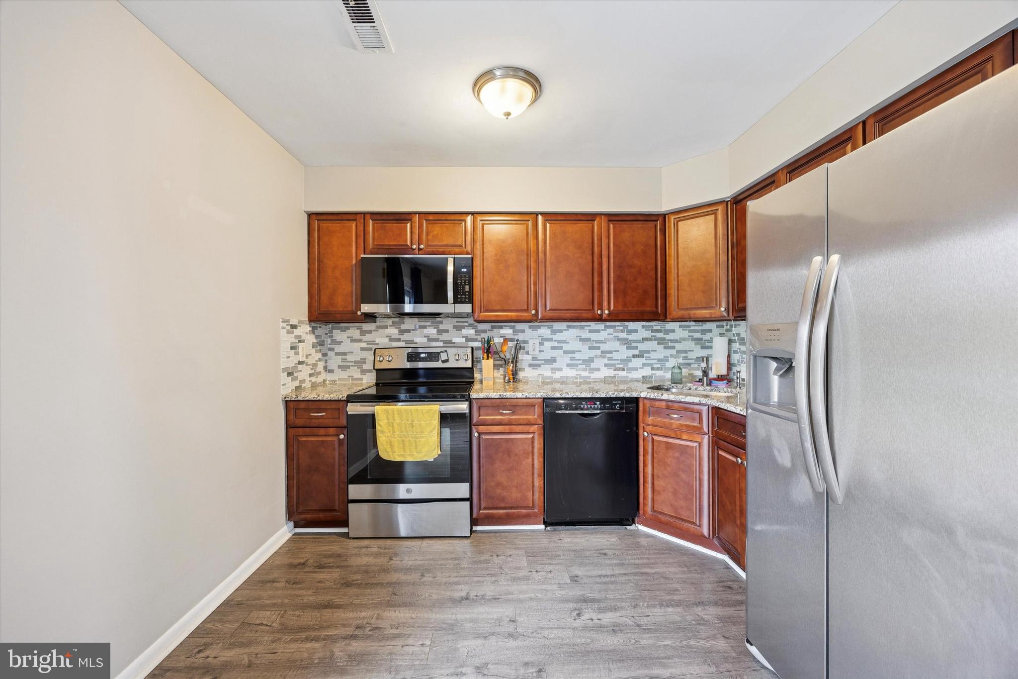 TAREYTON ESTATES - Residential