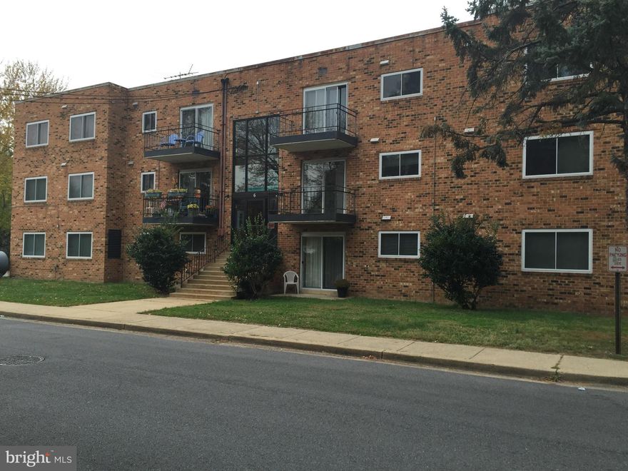11 Unit apartment complex, long term tenants, many improvements, NEW ROOF, Boiler system, Exterior windows, and much more.Do not disturb existing Tenants at the Complex. Contact Listing agent for more detail.