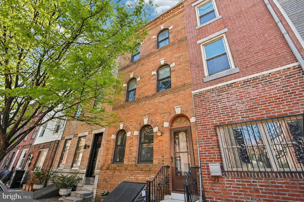 Photo of 736 Carpenter Street, PHILADELPHIA, PA 19147 (MLS # PAPH2608376)
