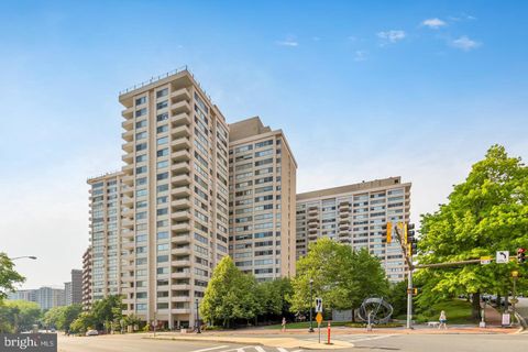Photo of 4515 WILLARD AVE #2307S, CHEVY CHASE, MD 20815 (MLS # MDMC2080946)
